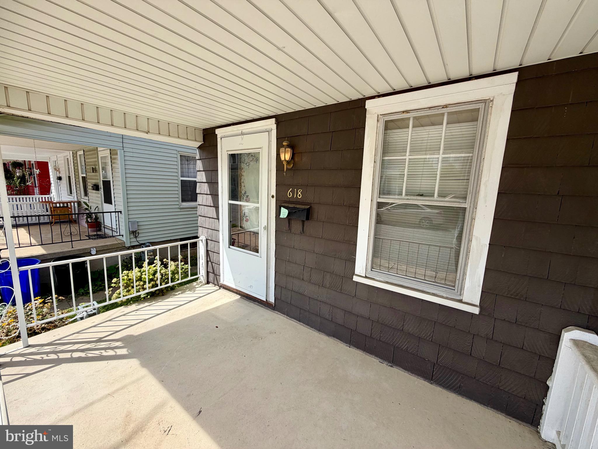 618 COURTLAND STREET