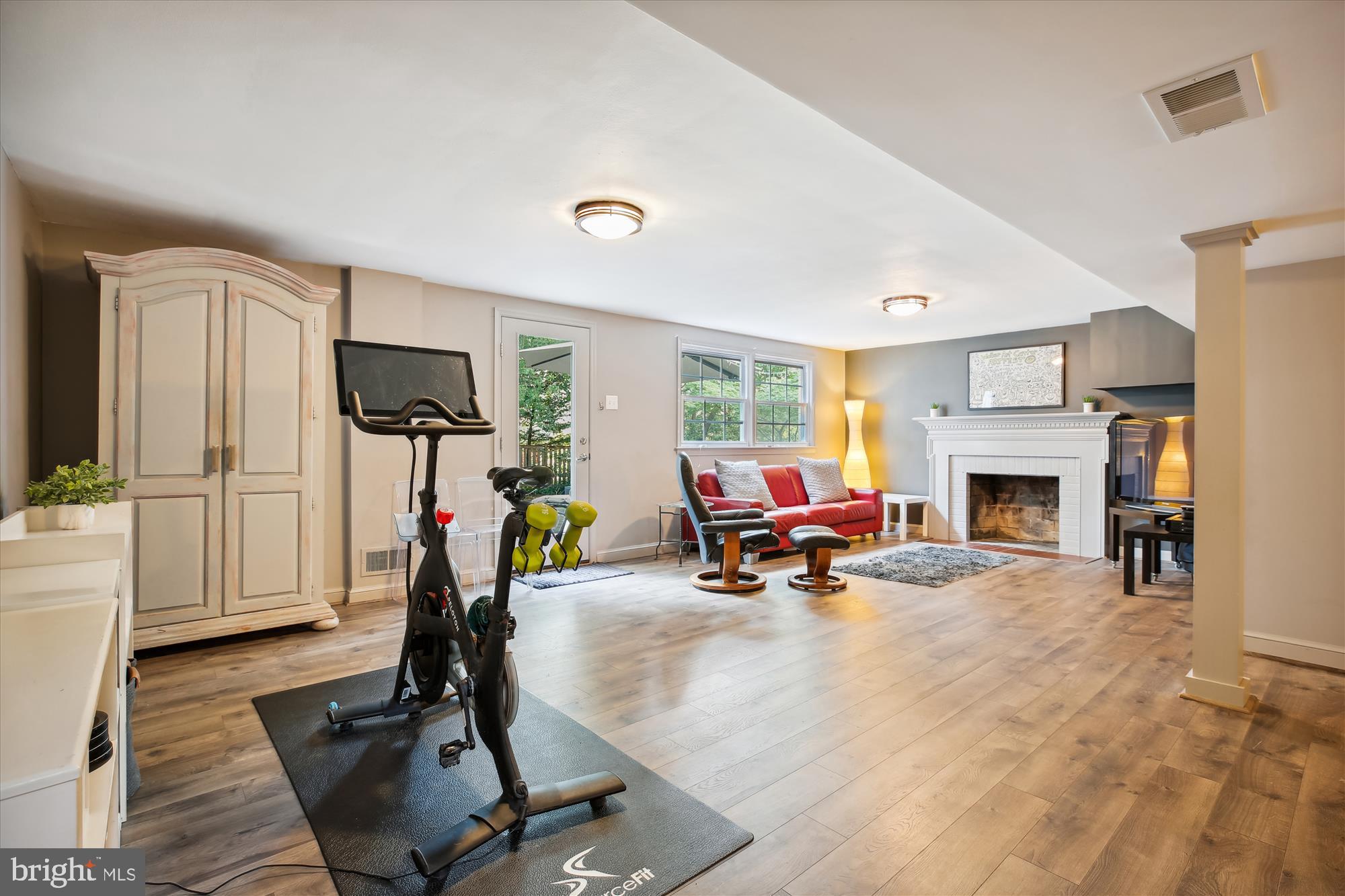 KENWOOD PARK - Residential Lease