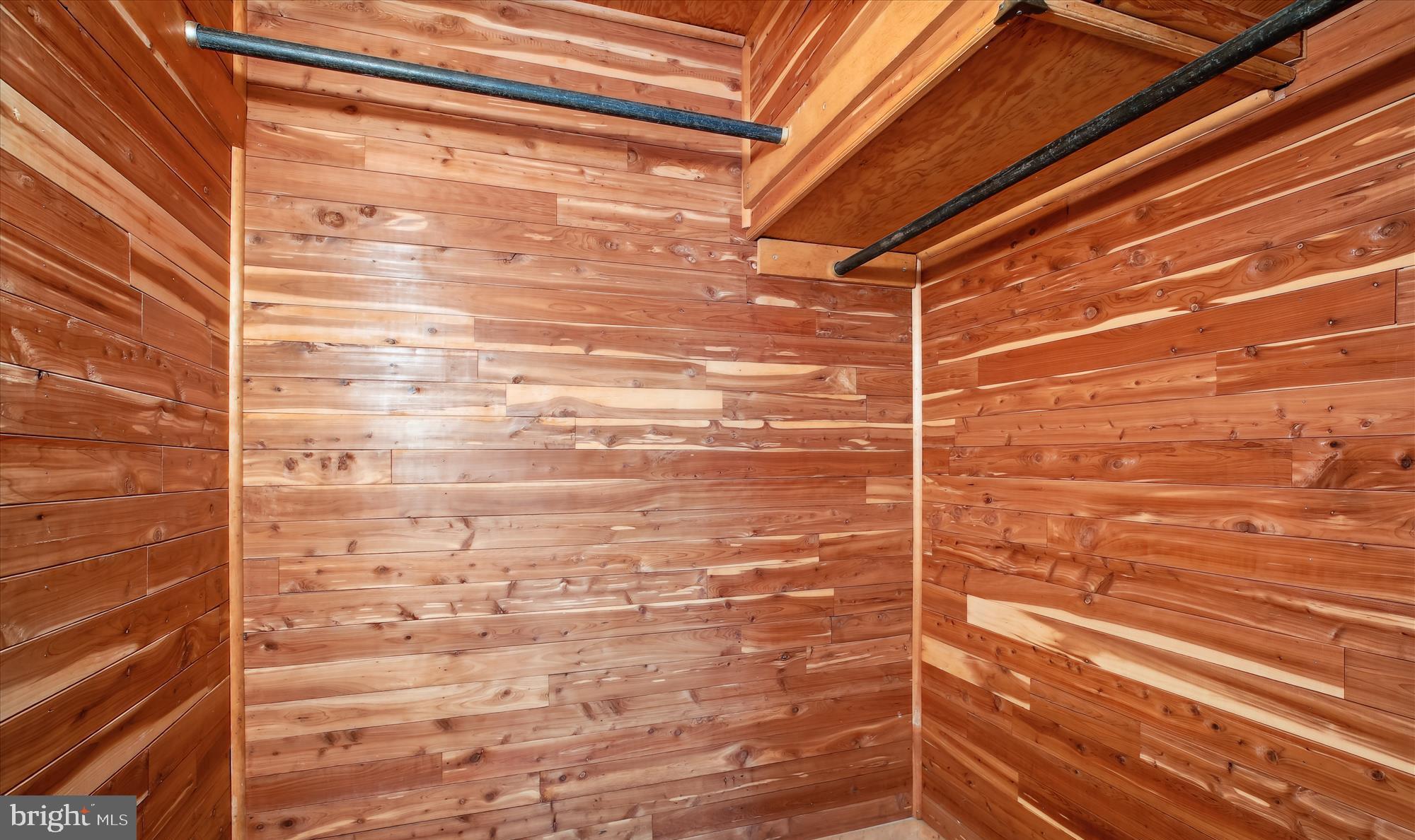 KENWOOD PARK - Residential Lease