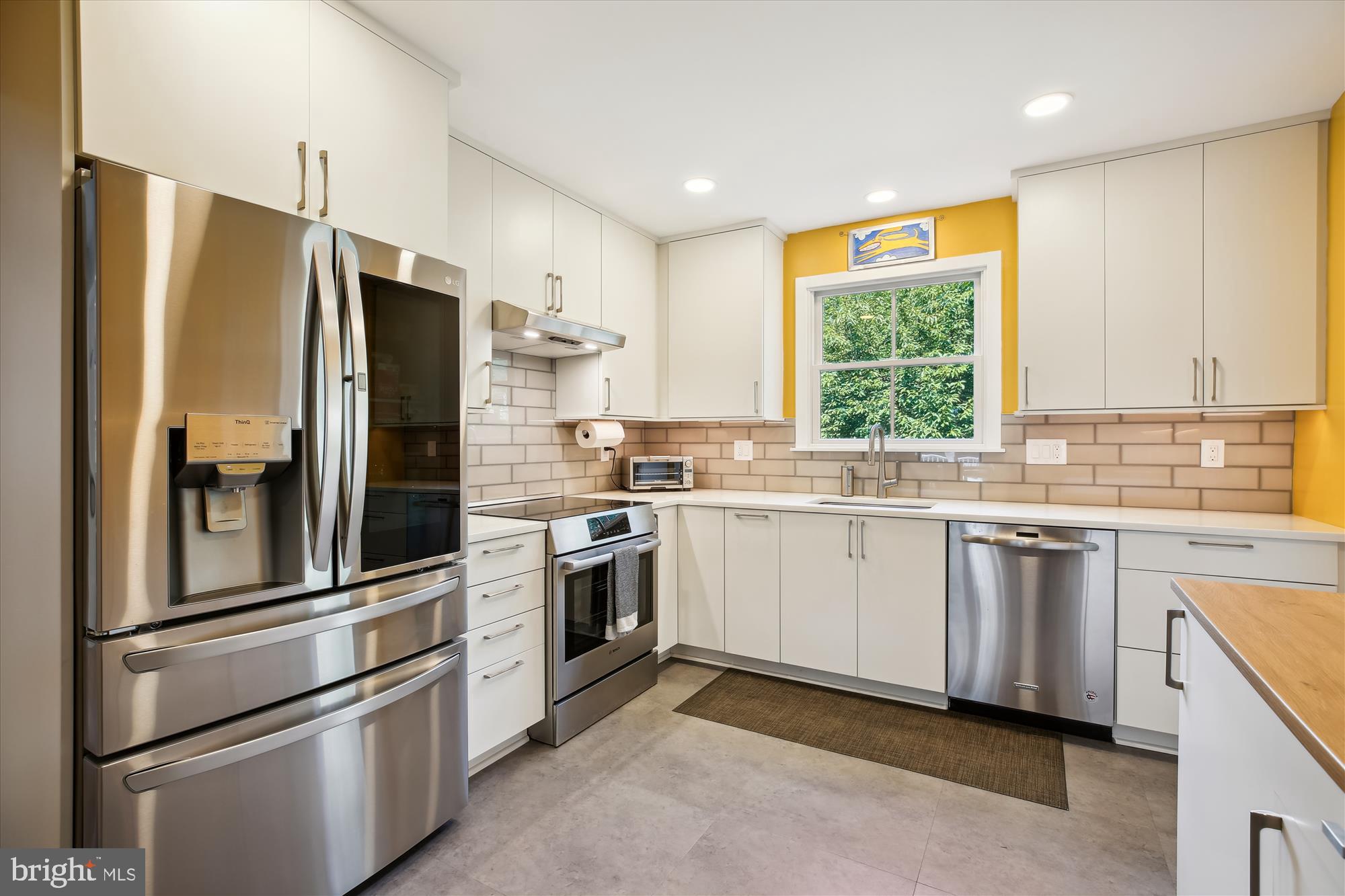 KENWOOD PARK - Residential Lease