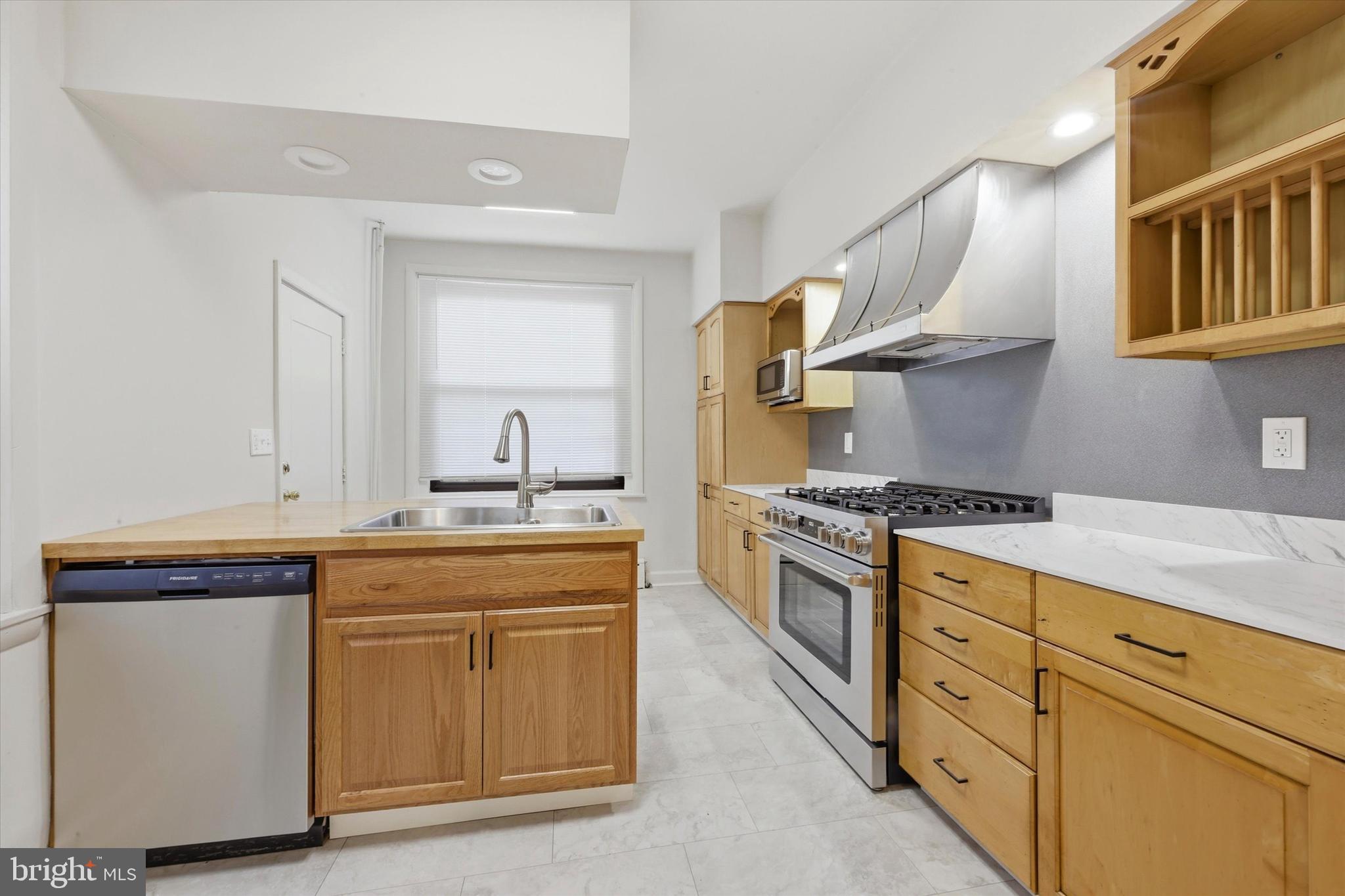 PHILADELPHIA (SOUTH) - Residential