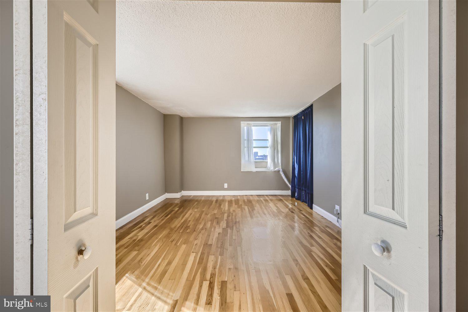 MOUNT VERNON PLACE HISTORIC DISTRICT - Residential Lease