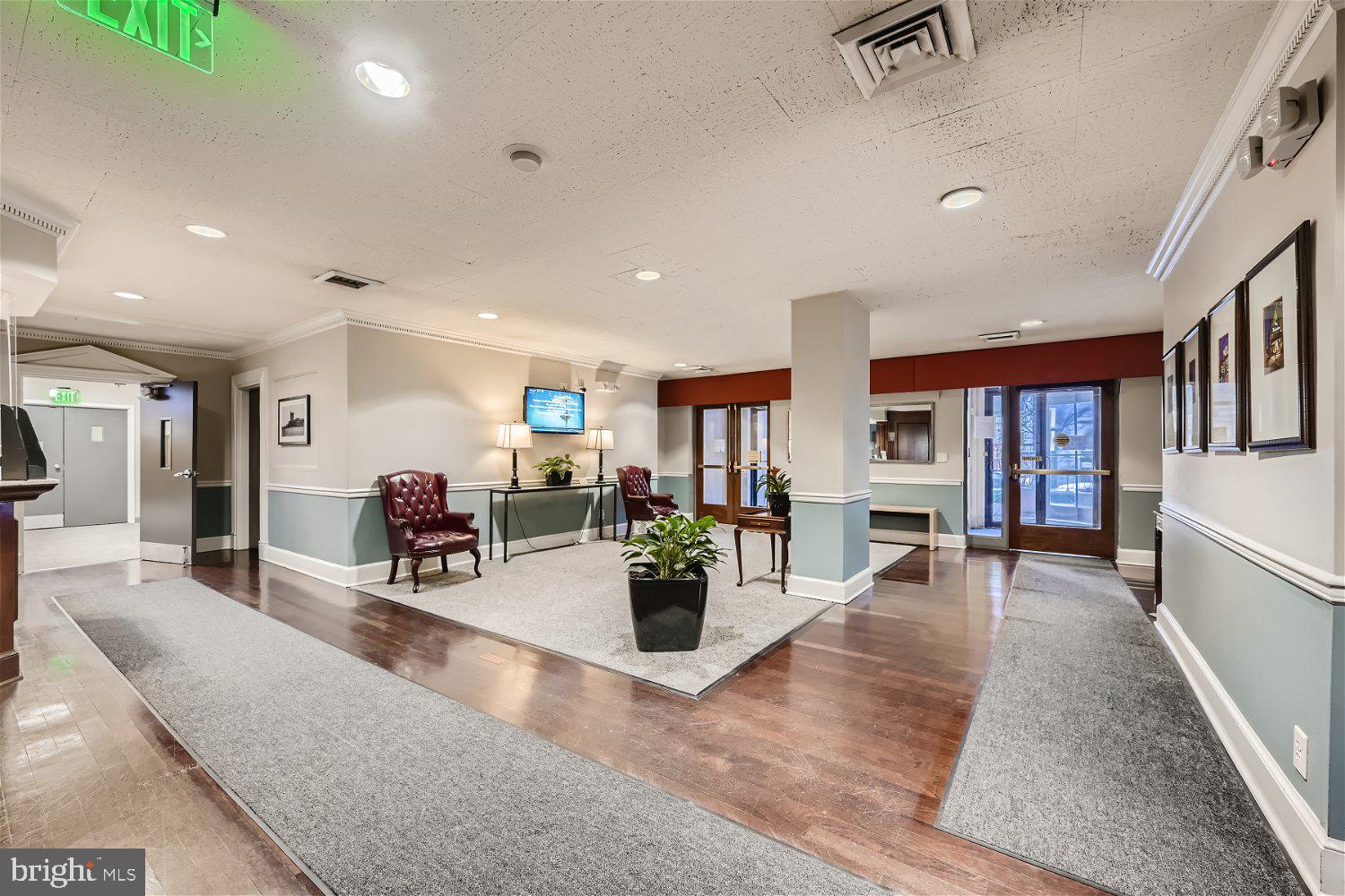 MOUNT VERNON PLACE HISTORIC DISTRICT - Residential Lease