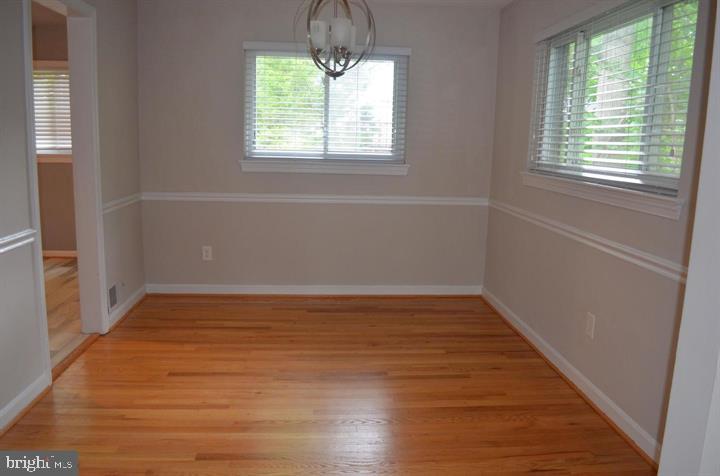 OAKWOOD KNOLLS - Residential Lease