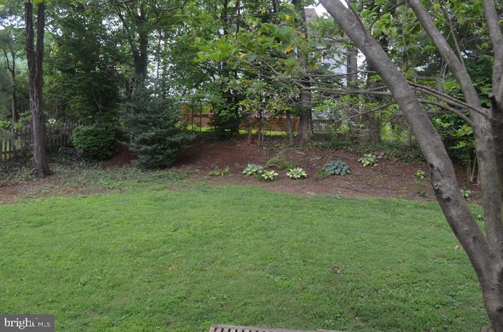 OAKWOOD KNOLLS - Residential Lease