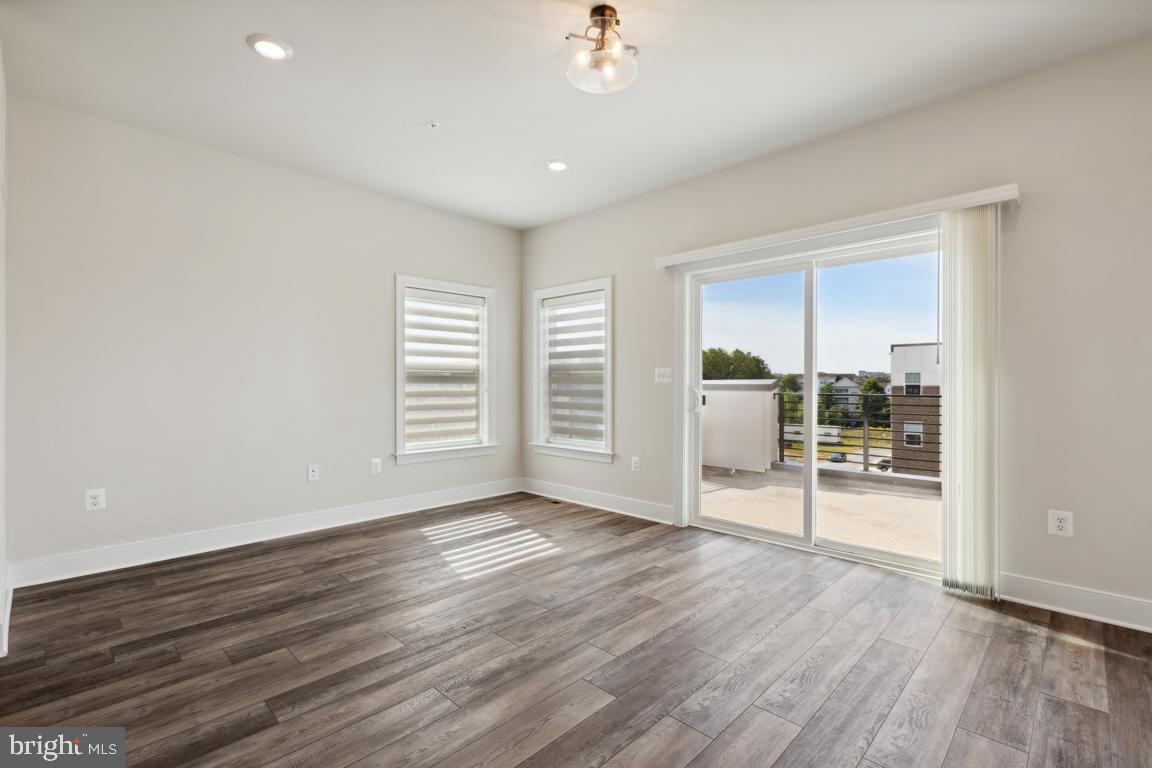 CROWN FARM - Residential Lease