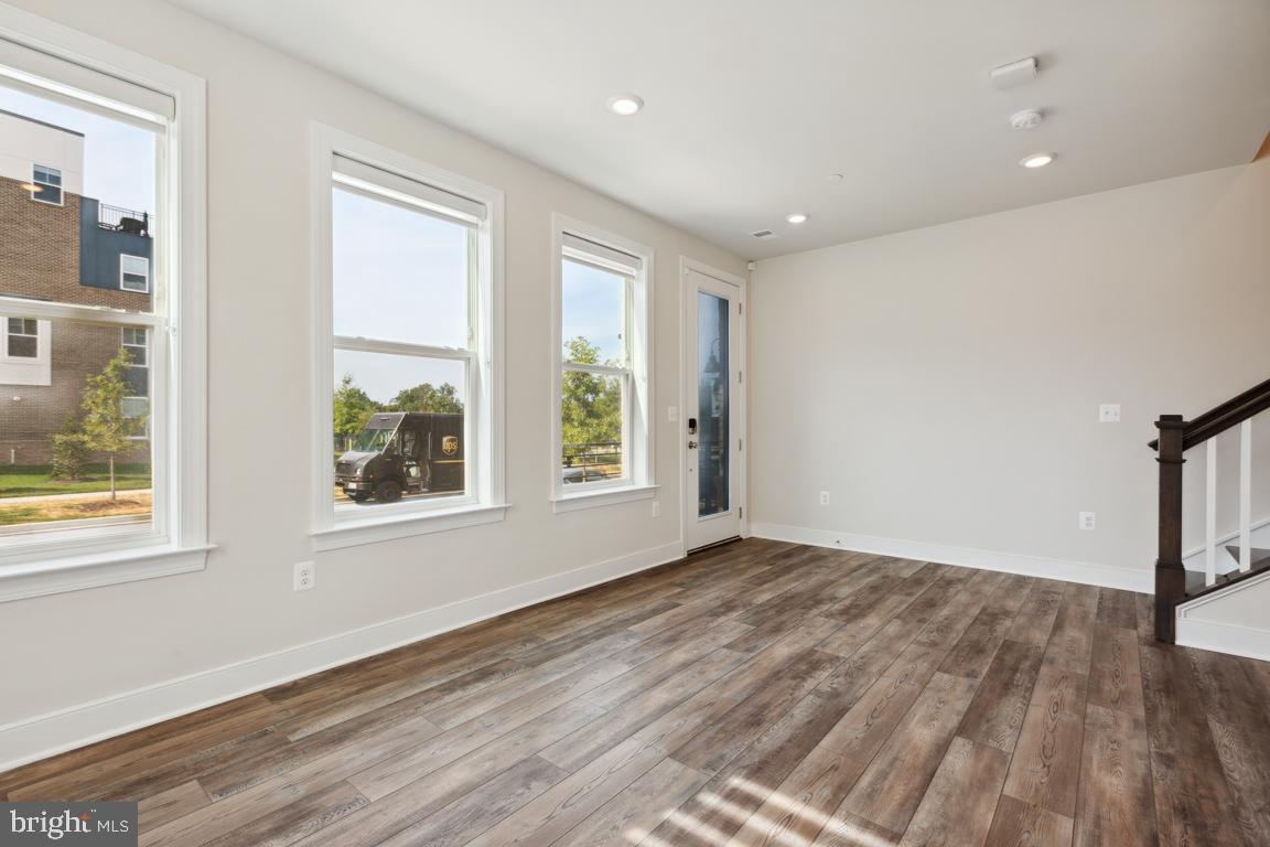 CROWN FARM - Residential Lease