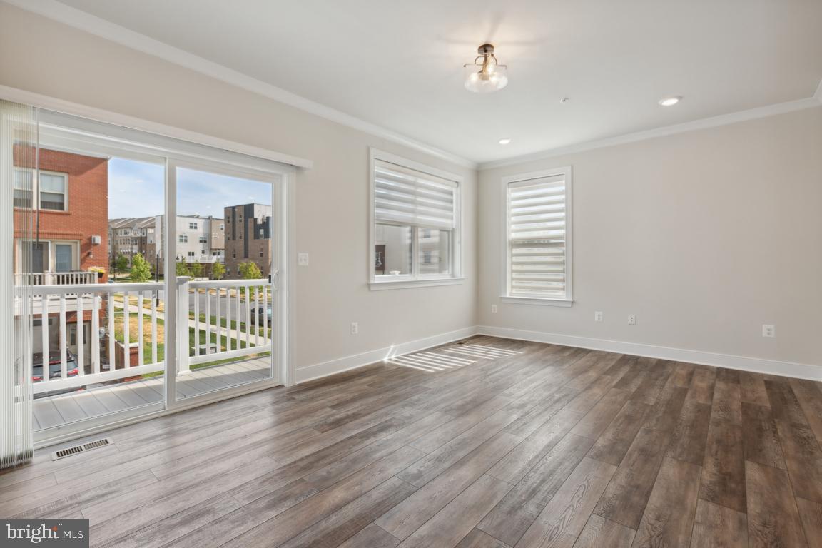 CROWN FARM - Residential Lease