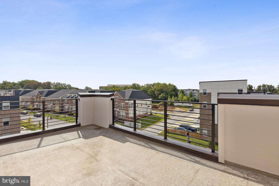 CROWN FARM - Residential Lease