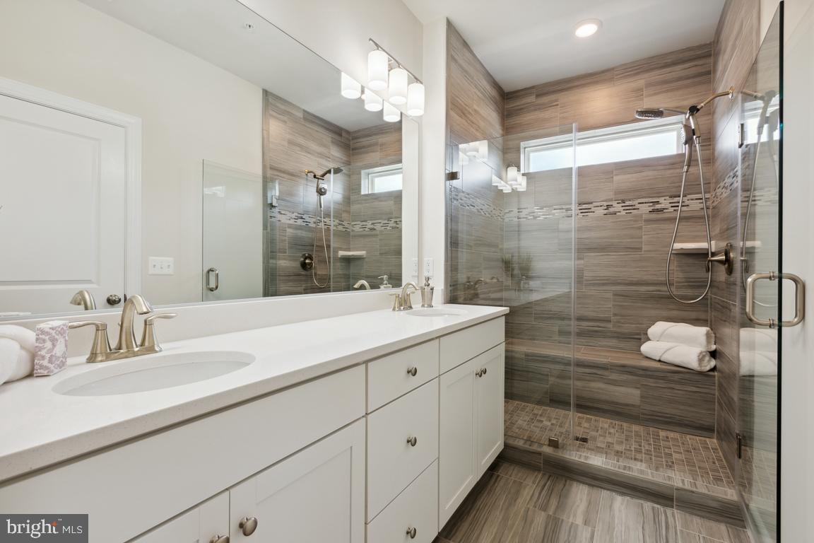 CROWN FARM - Residential Lease