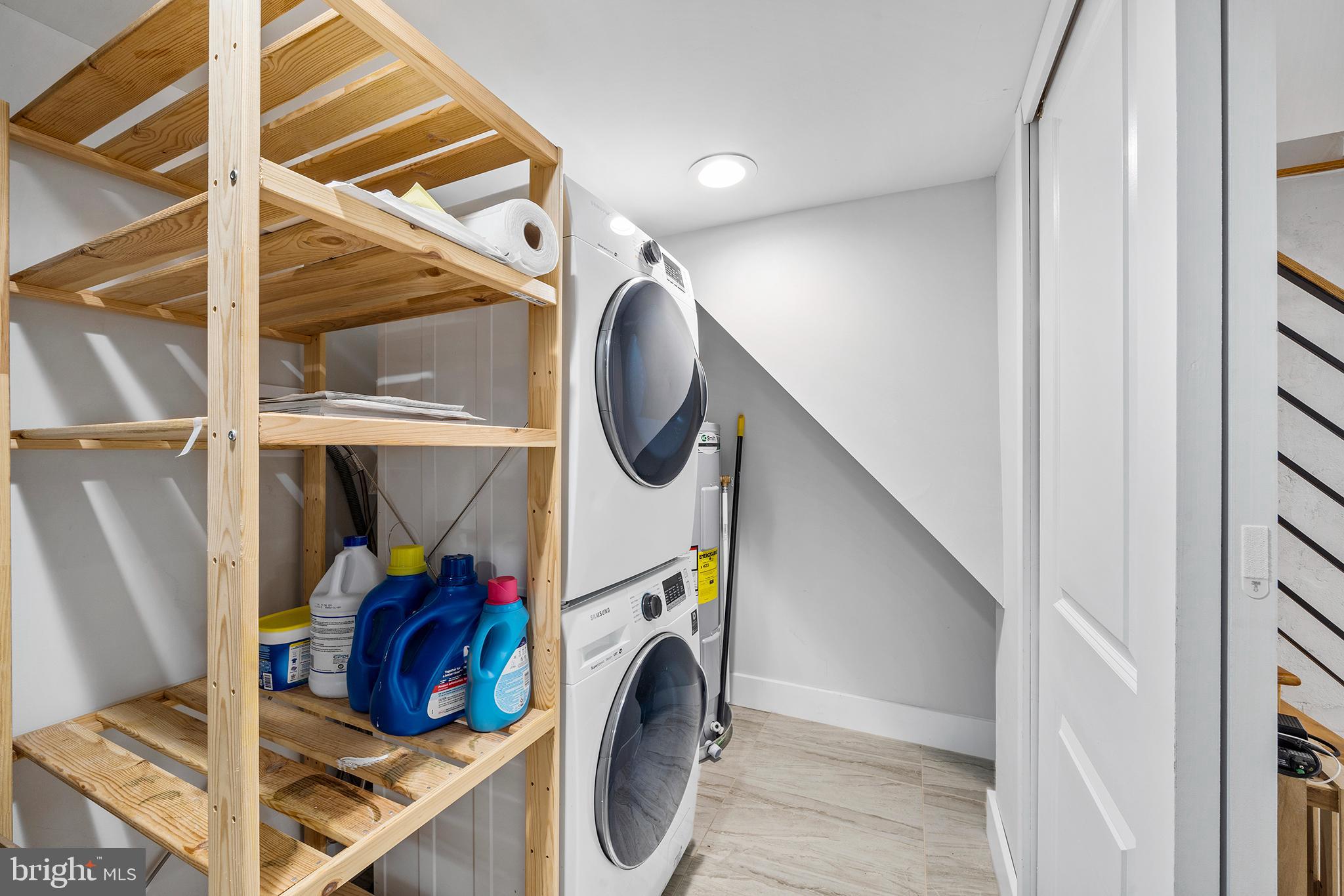 POINT BREEZE - Residential