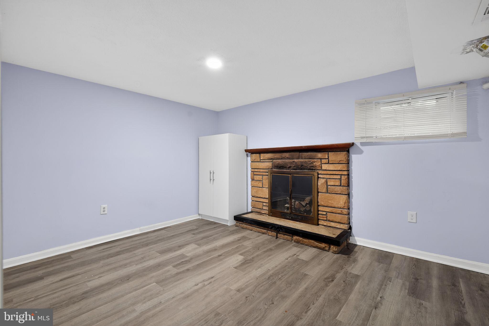 COLLEGE PARK - Residential