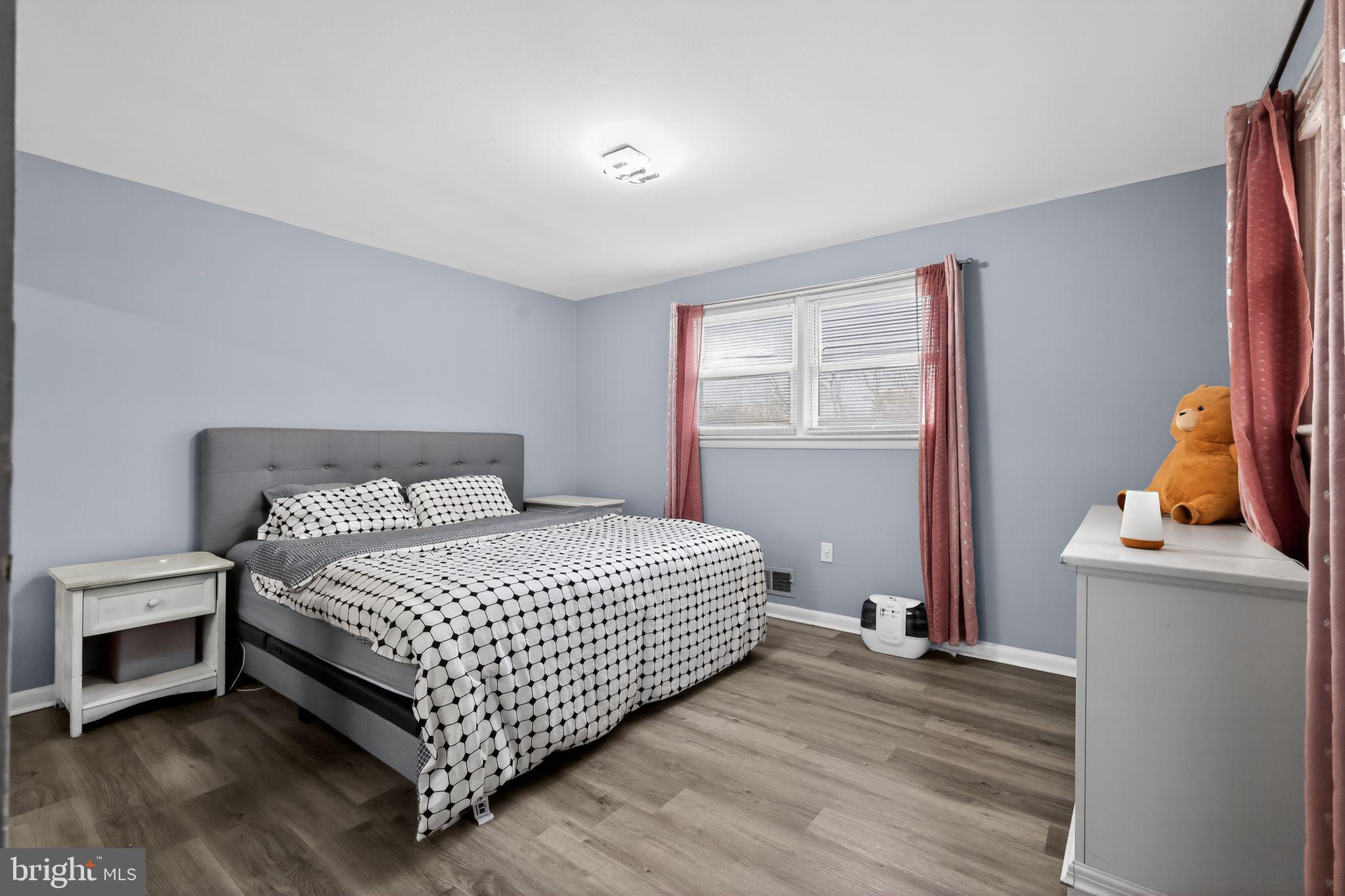 COLLEGE PARK - Residential