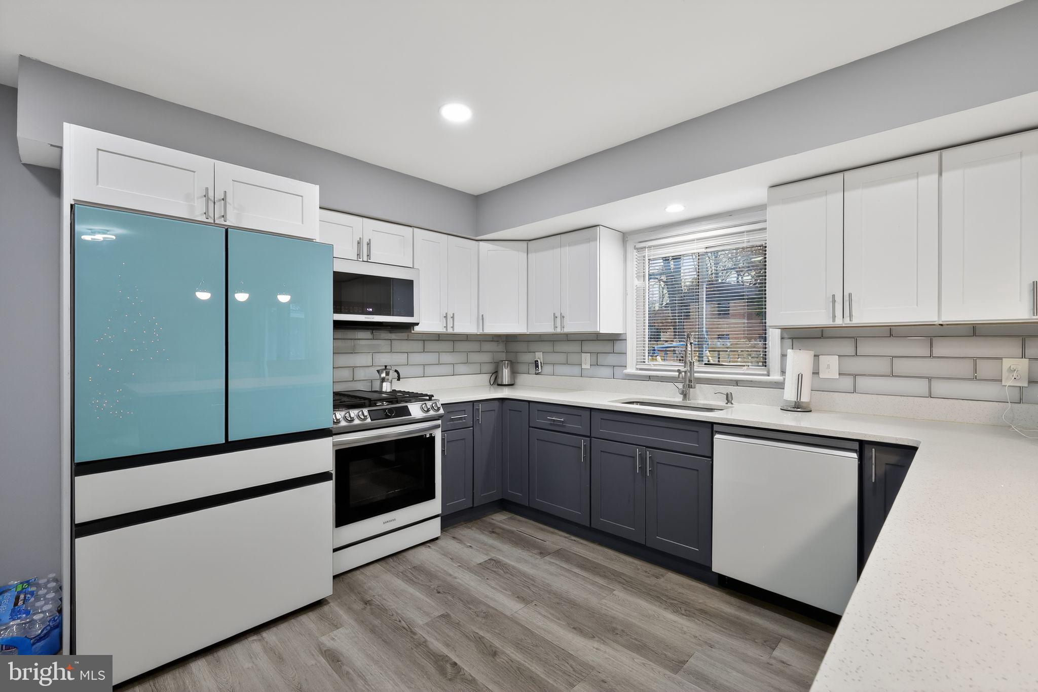 COLLEGE PARK - Residential