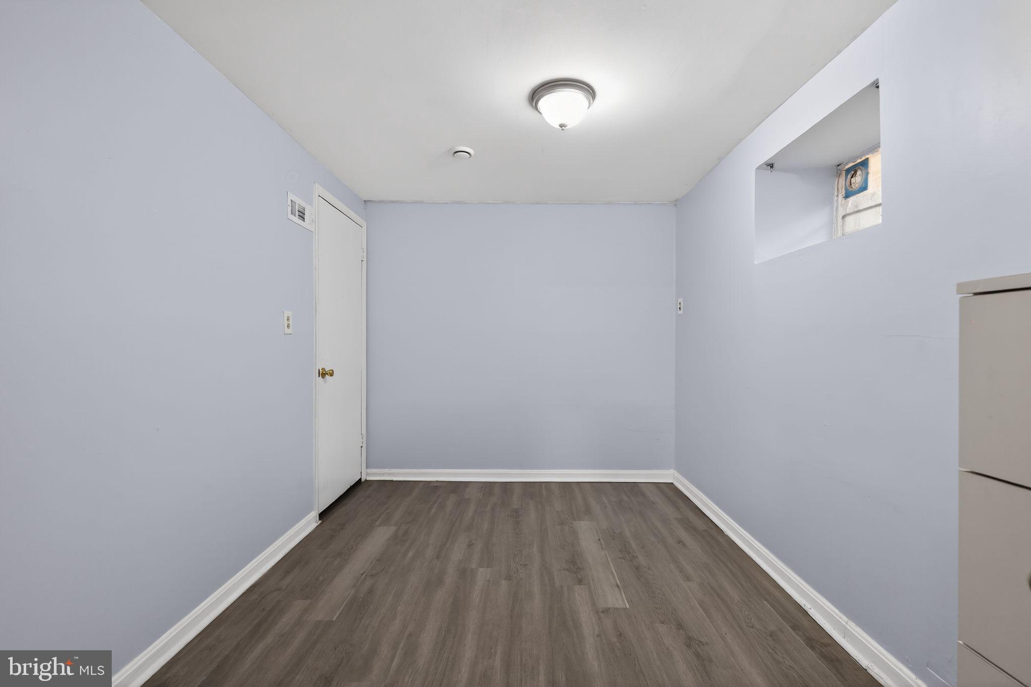 COLLEGE PARK - Residential