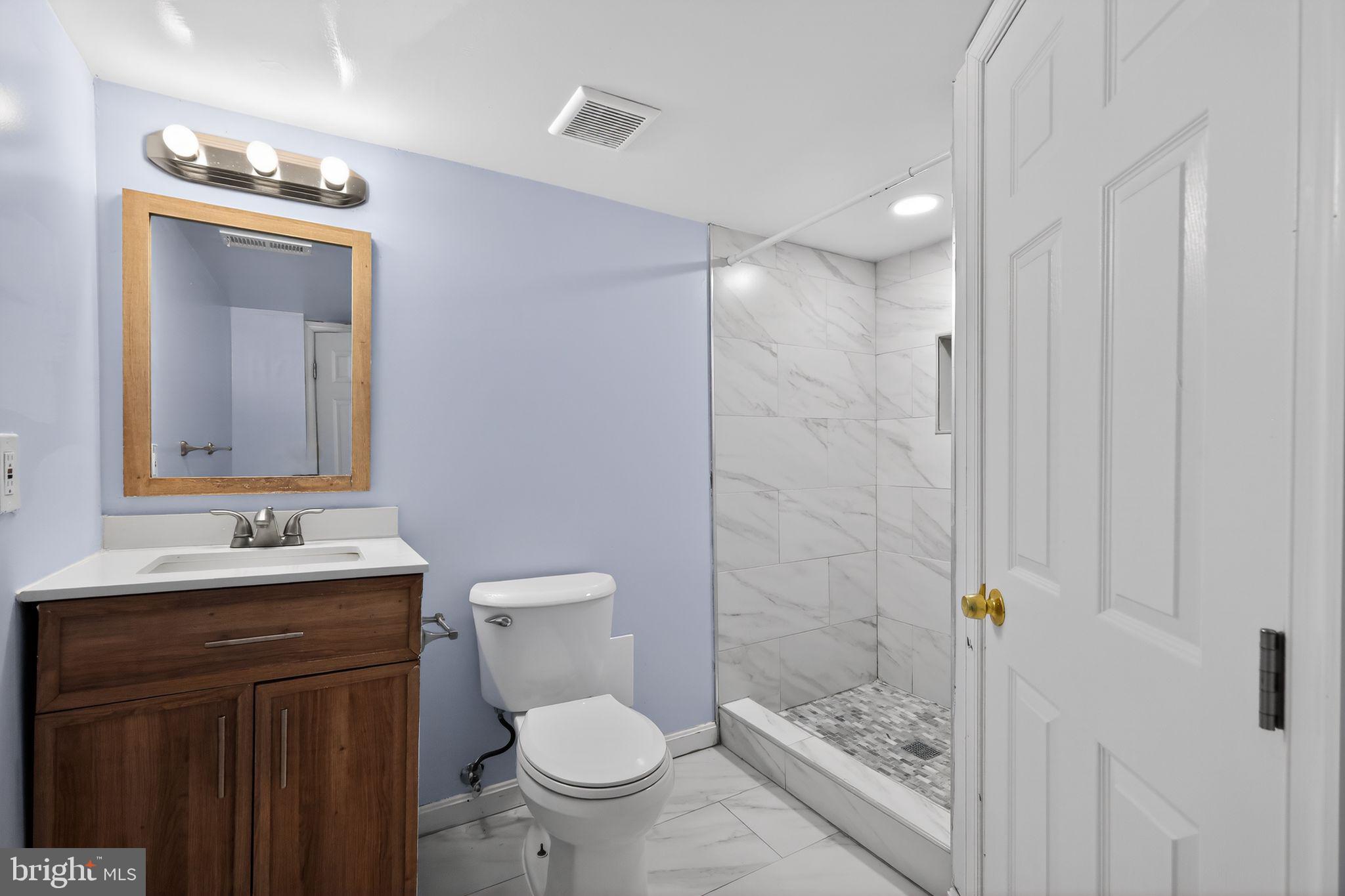 COLLEGE PARK - Residential