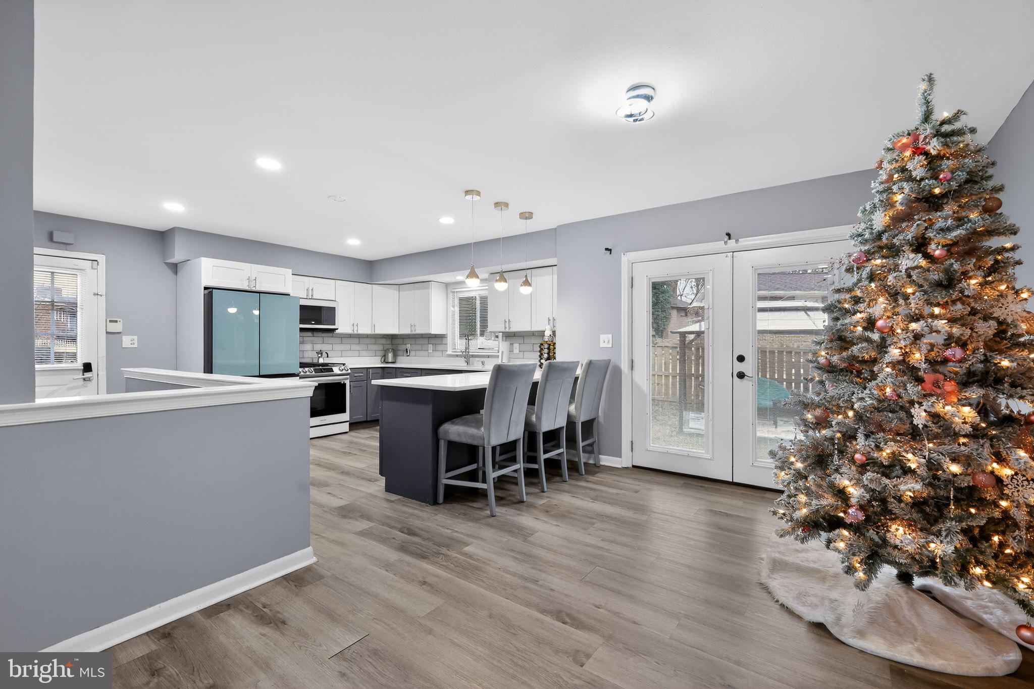 COLLEGE PARK - Residential