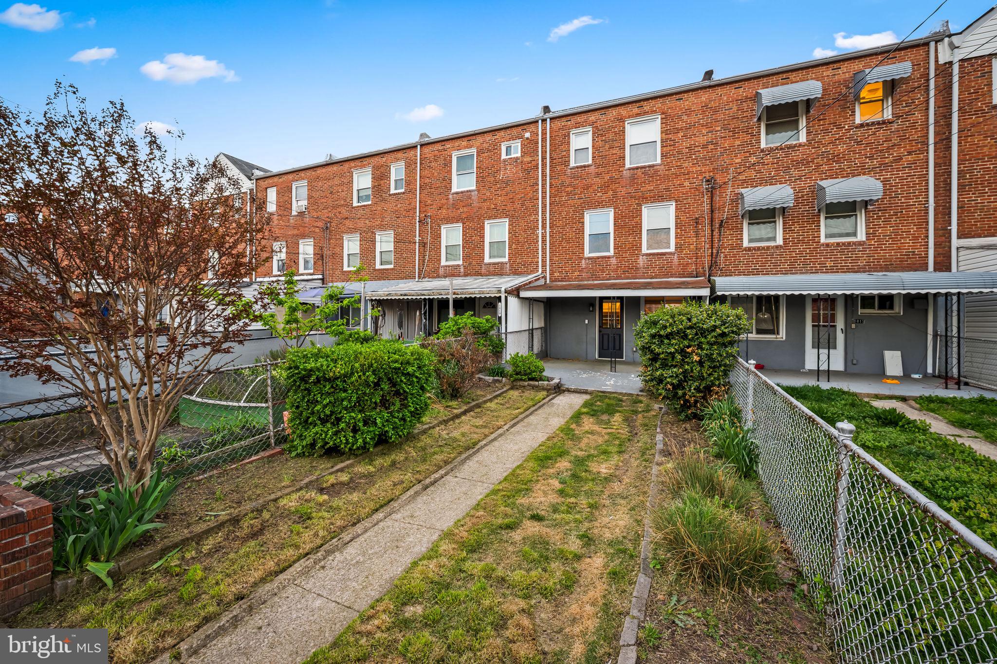 EASTFIELD - Residential