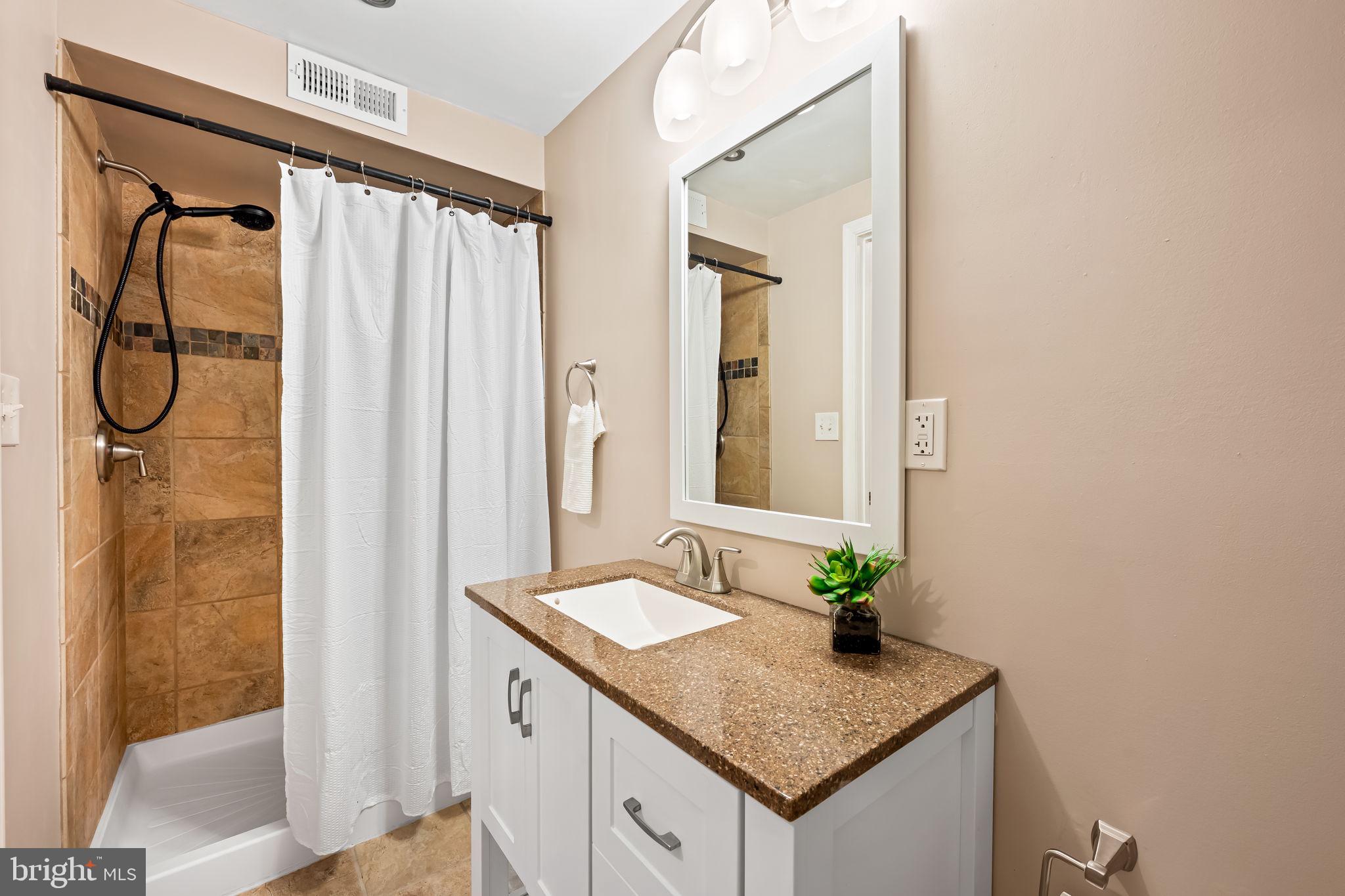 EASTFIELD - Residential