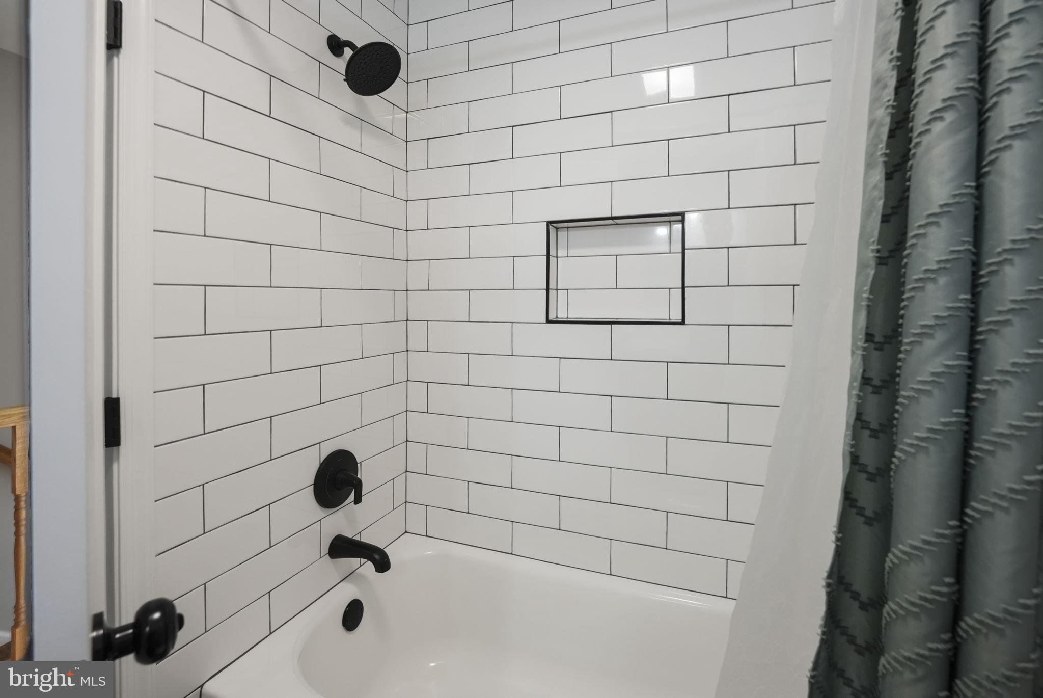 DEEPWOOD - Residential