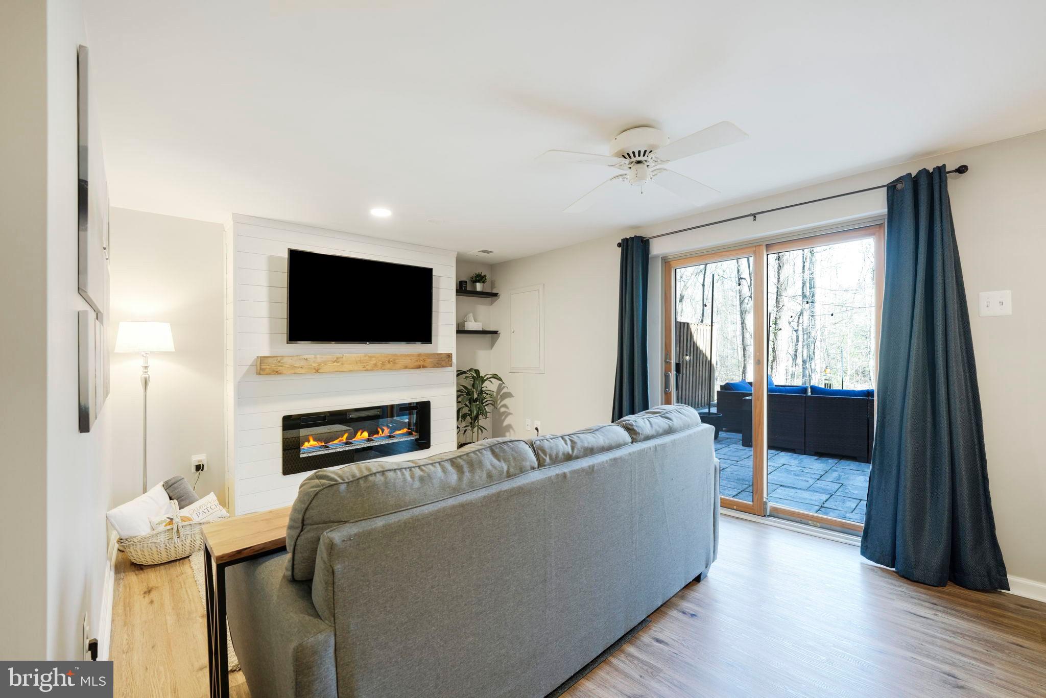 DEEPWOOD - Residential