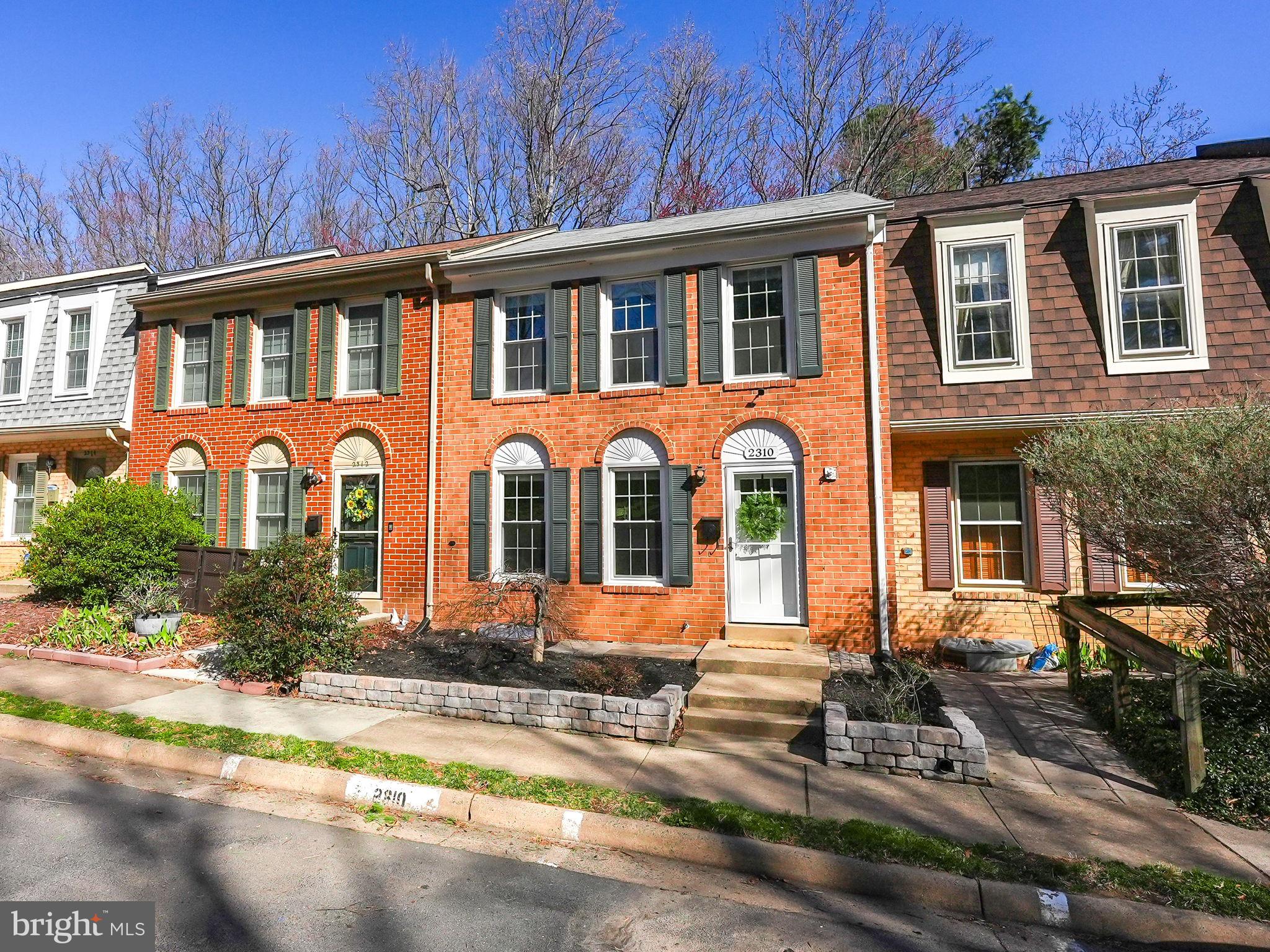 DEEPWOOD - Residential