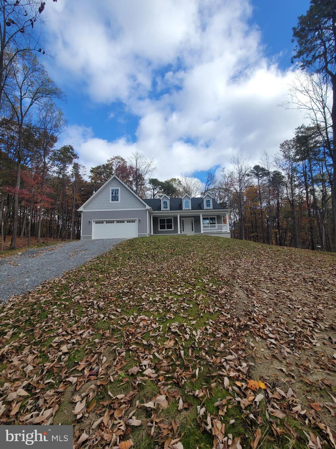 LAKE FOREST ESTATES - Residential