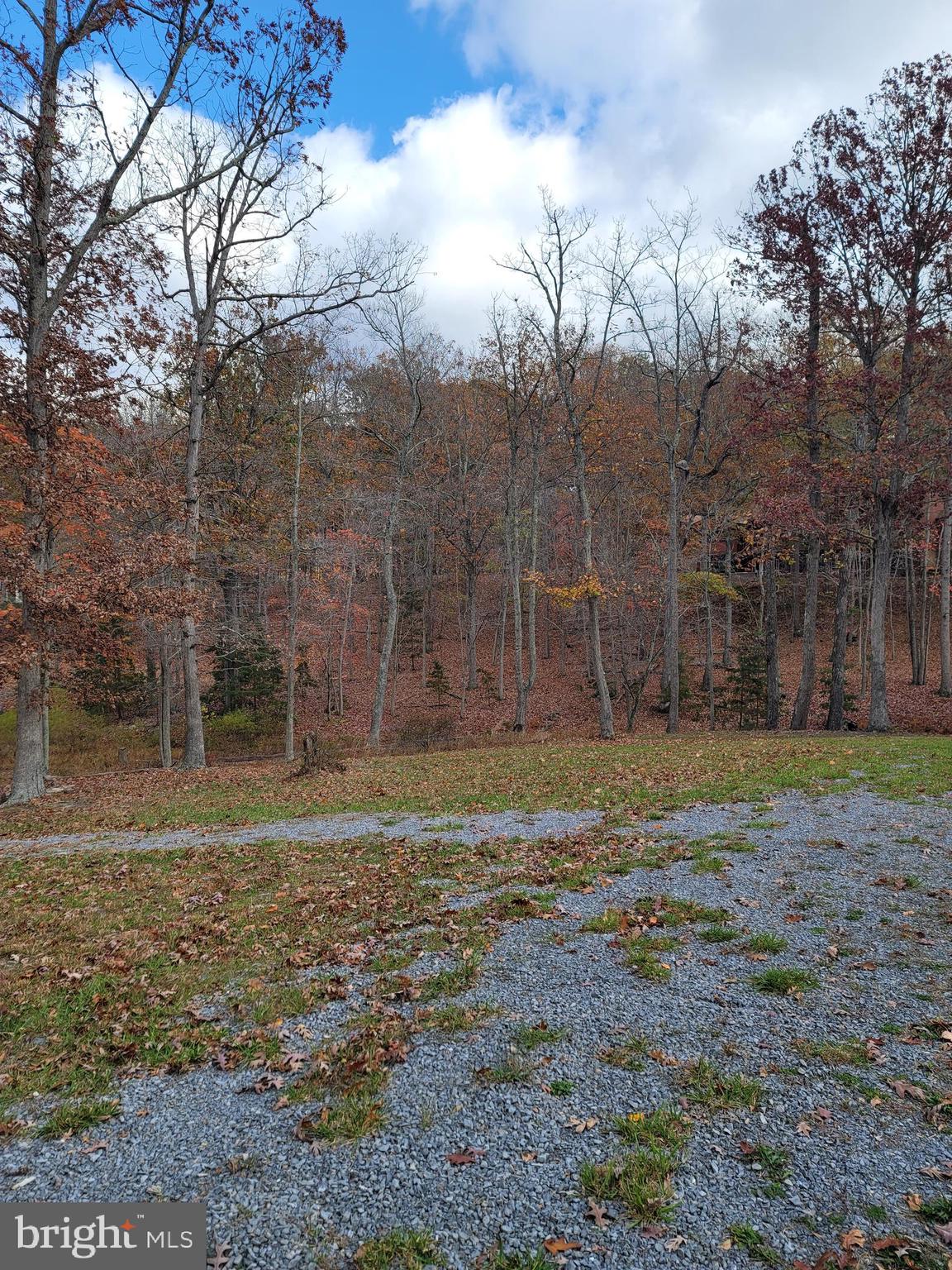 LAKE FOREST ESTATES - Residential