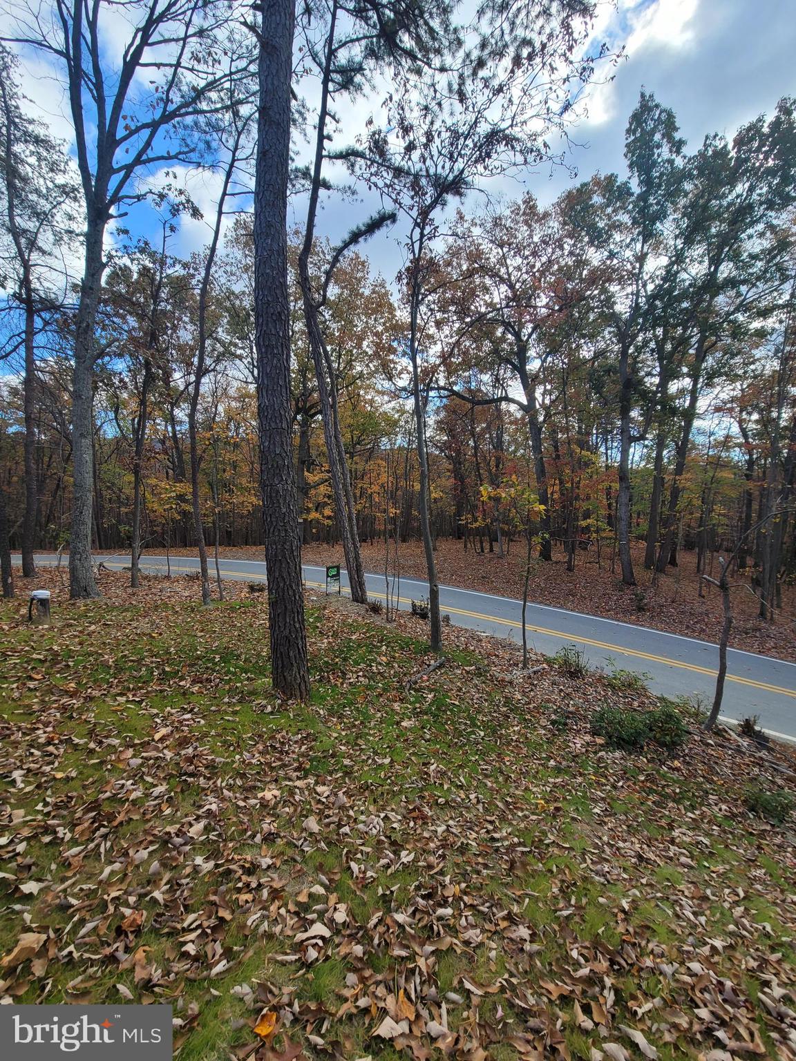 LAKE FOREST ESTATES - Residential