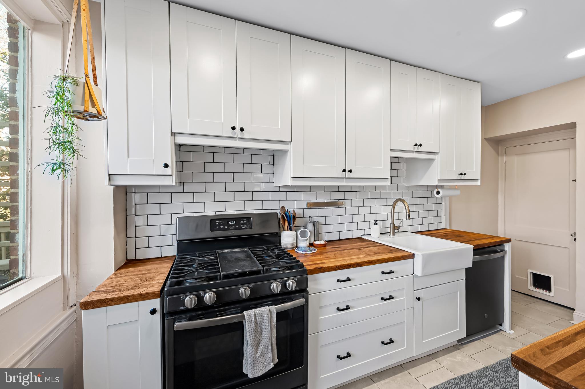 EDNOR GARDENS HISTORIC DISTRICT - Residential