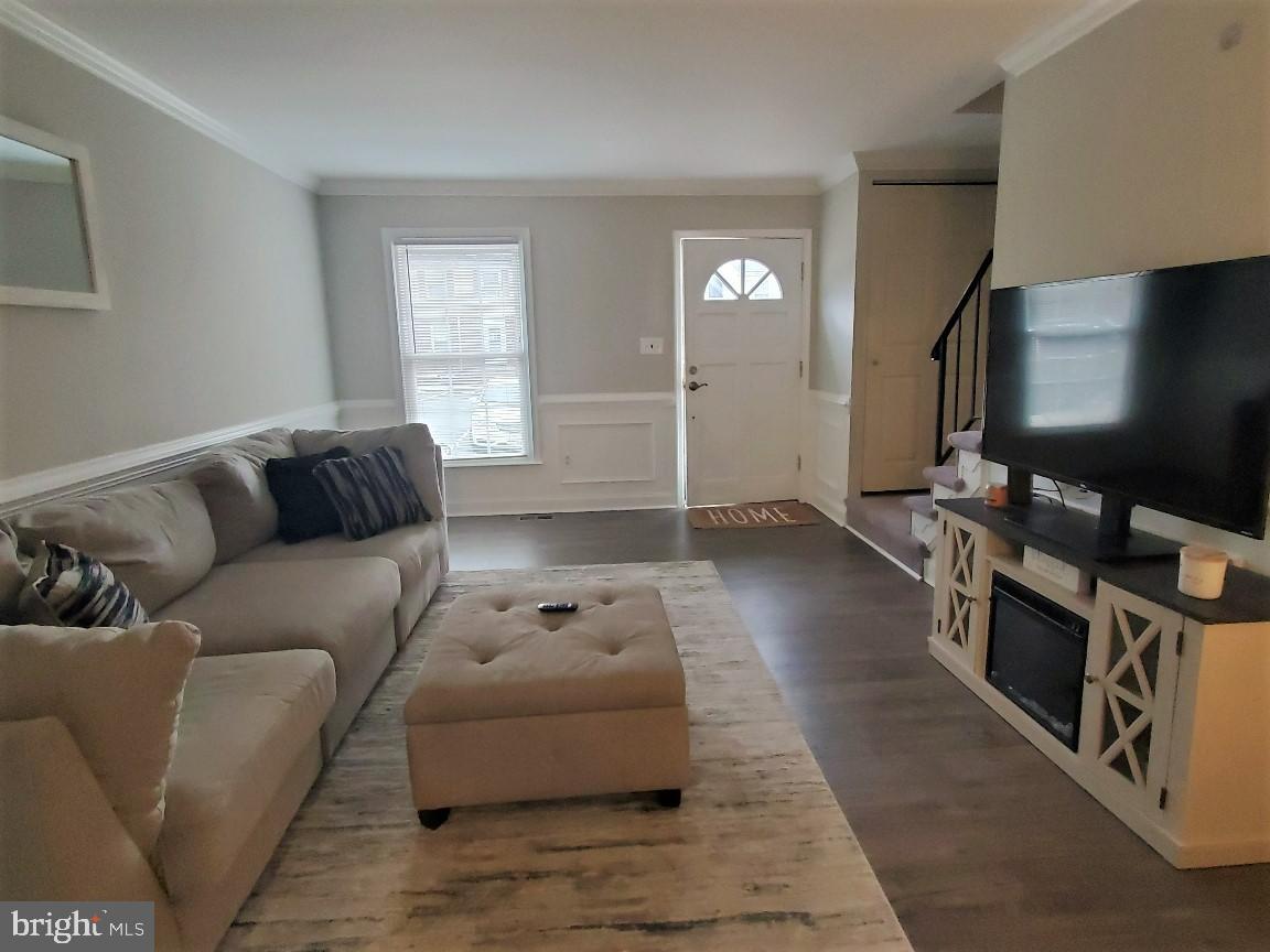 BELMONT - Residential Lease