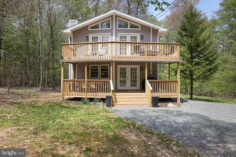 1332 WINDING WAY TOBYHANNA PA 18466