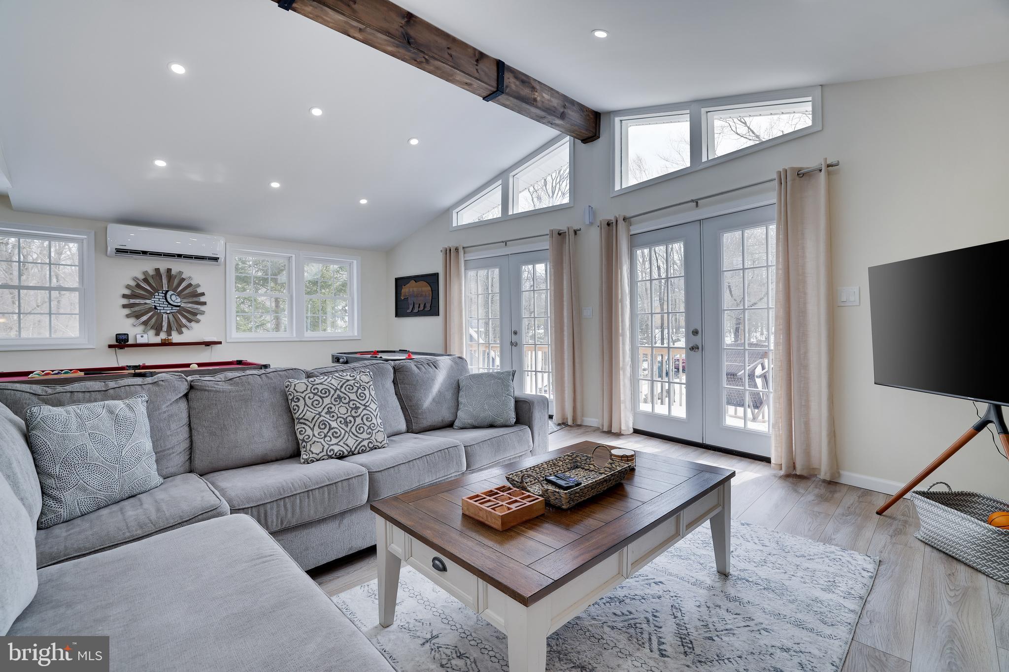 POCONO COUNTRY PLACE - Residential