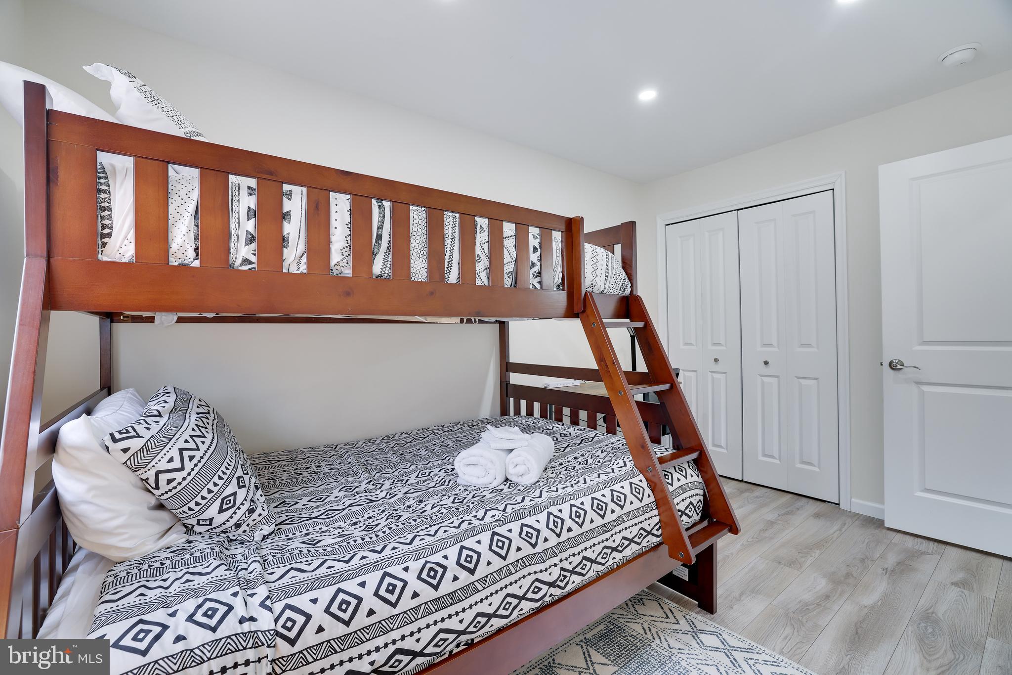 POCONO COUNTRY PLACE - Residential