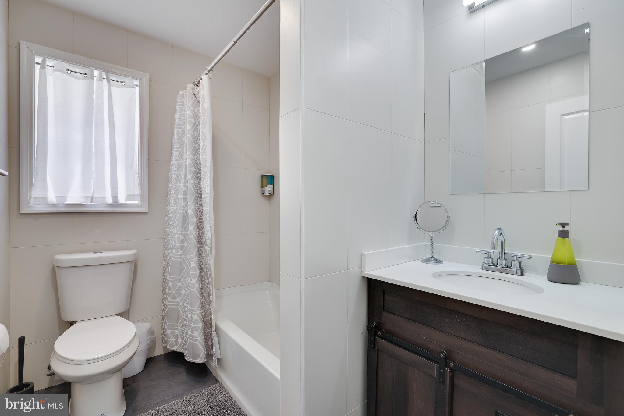 POCONO COUNTRY PLACE - Residential