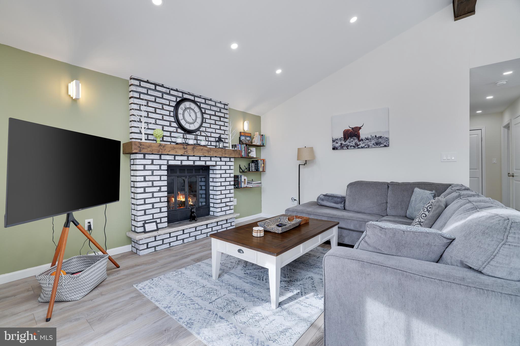 POCONO COUNTRY PLACE - Residential