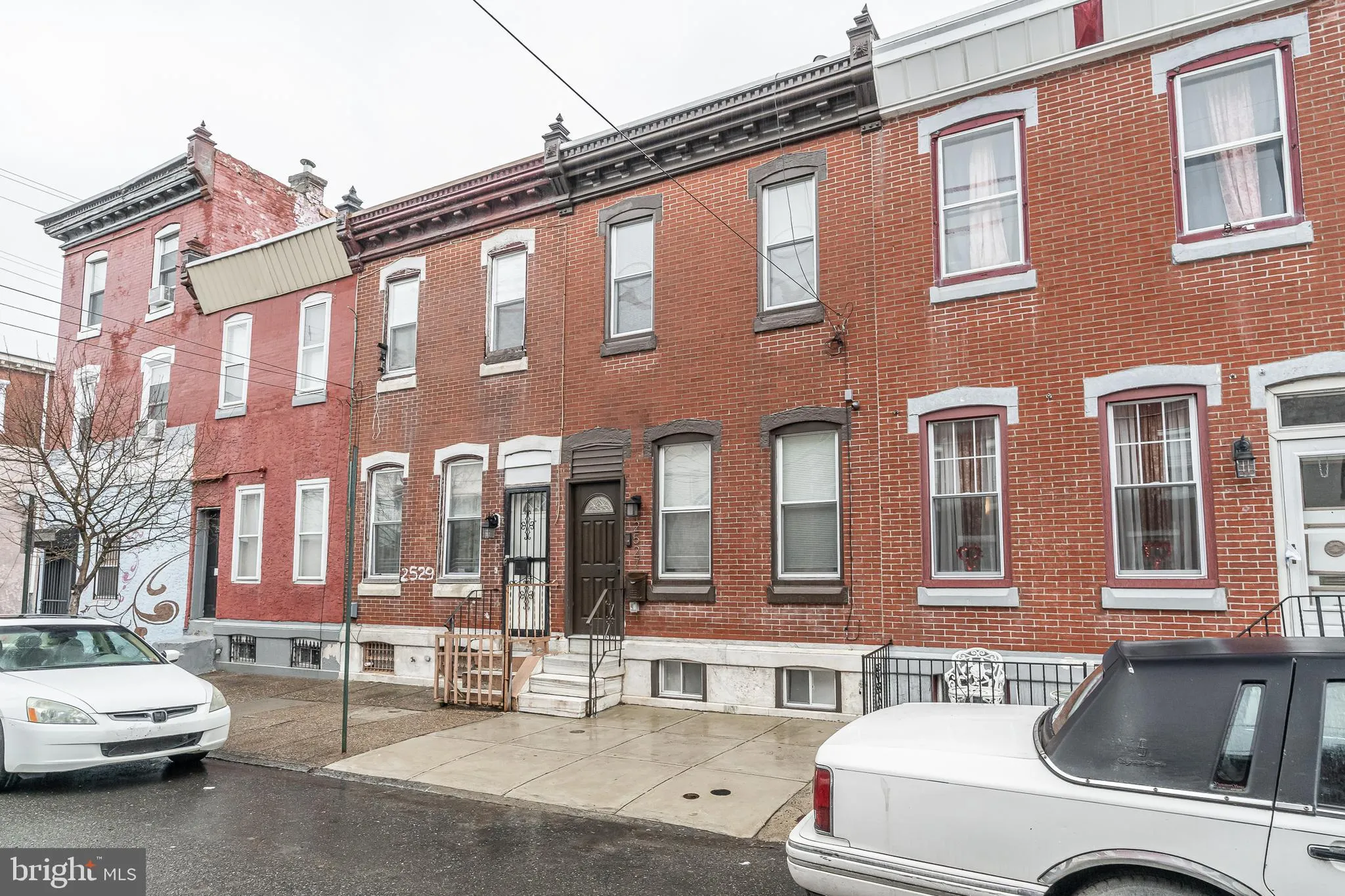 Philadelphia, Pennsylvania 19125, United States, 3 Bedrooms Bedrooms, ,2 BathroomsBathrooms,Residential,Pending,26004