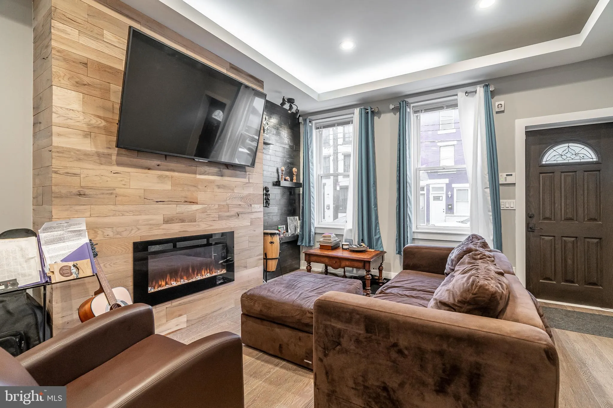 Philadelphia, Pennsylvania 19125, United States, 3 Bedrooms Bedrooms, ,2 BathroomsBathrooms,Residential,Pending,26004