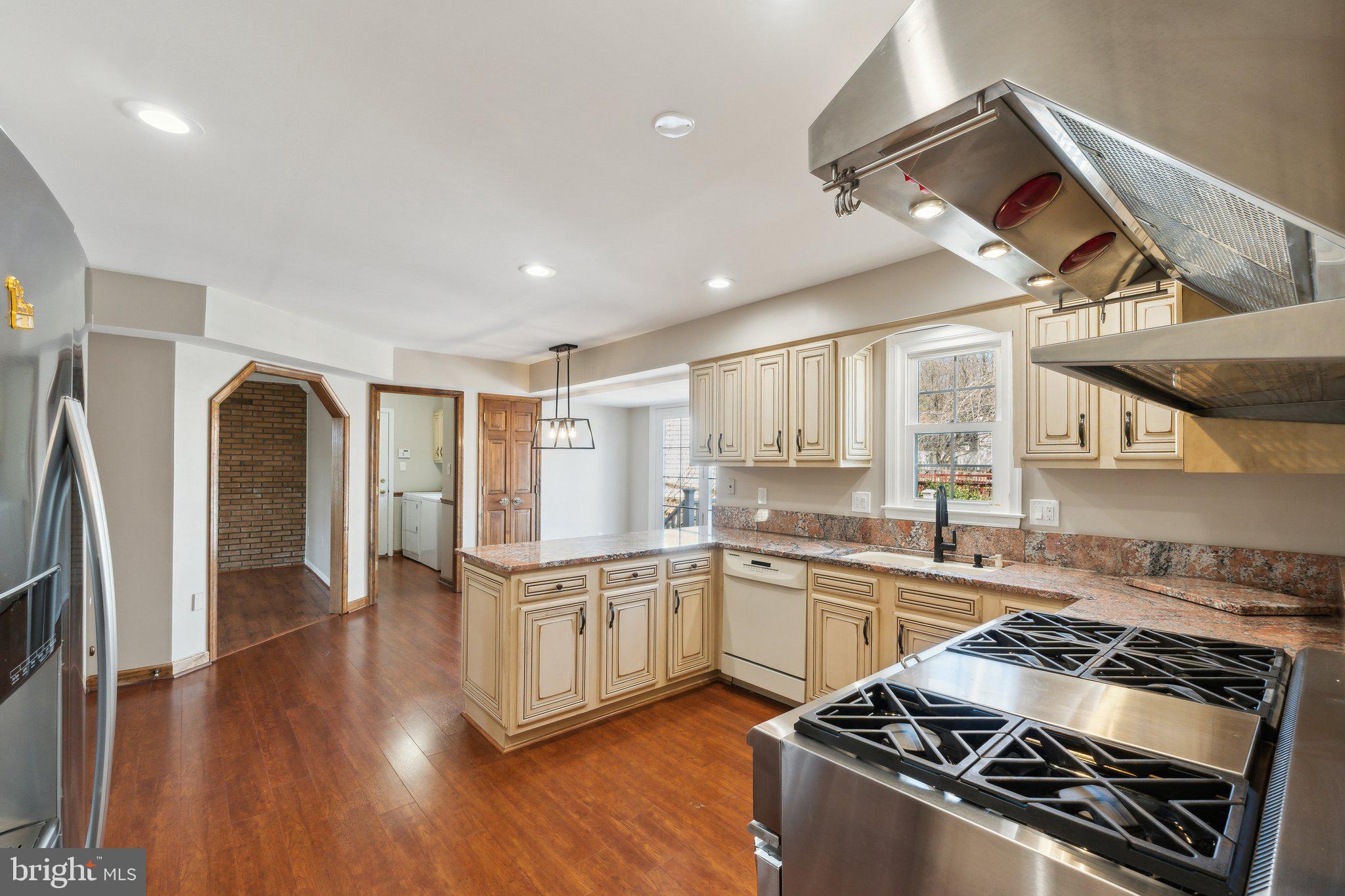 CHURCHILL TOWN SECTOR - Residential