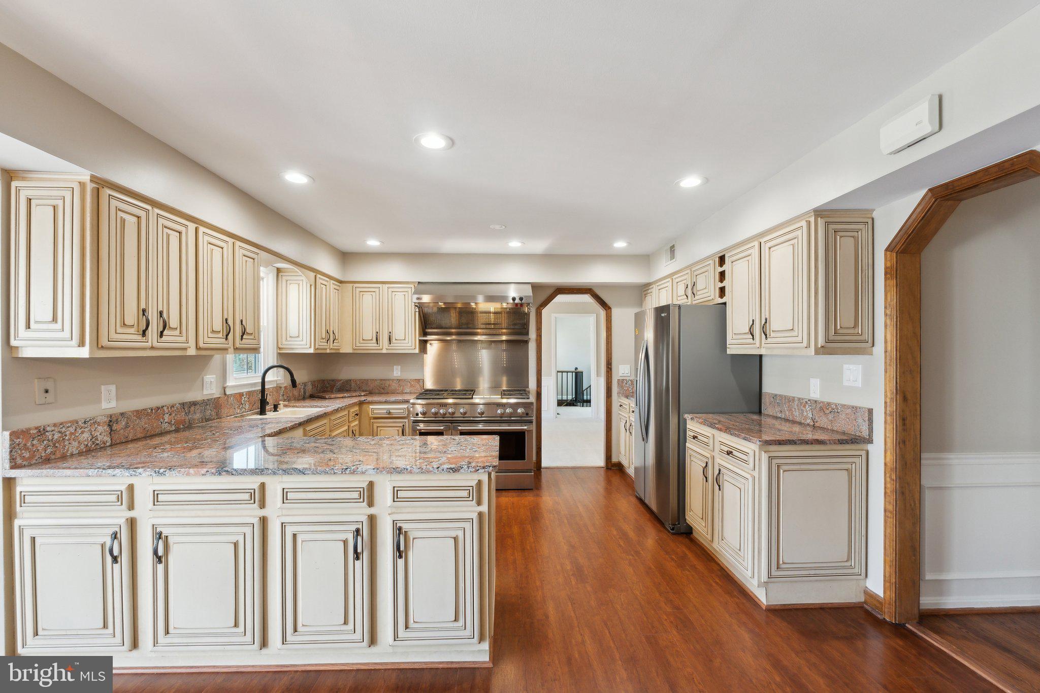 CHURCHILL TOWN SECTOR - Residential