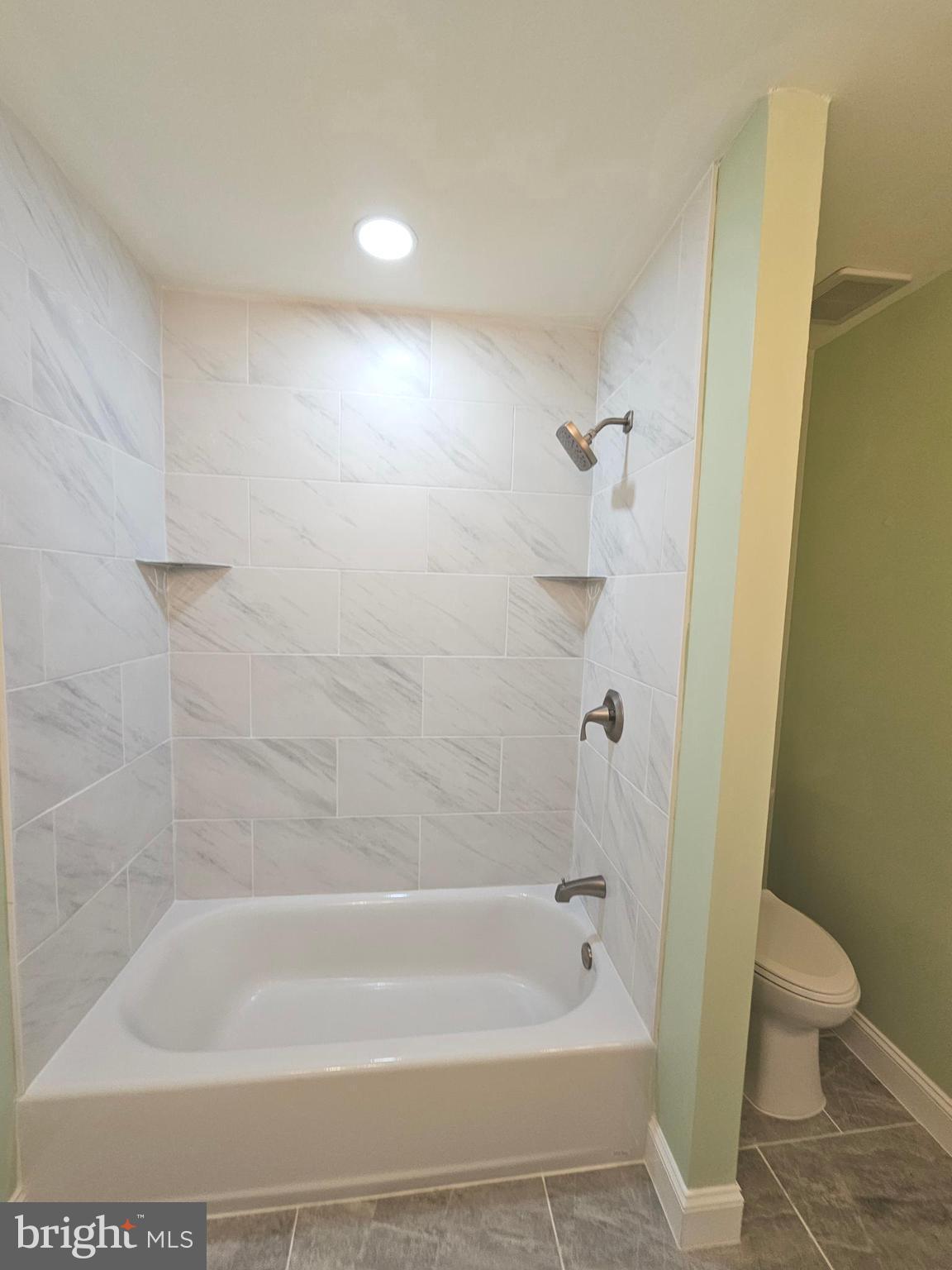 GWYNEDD POINTE - Residential