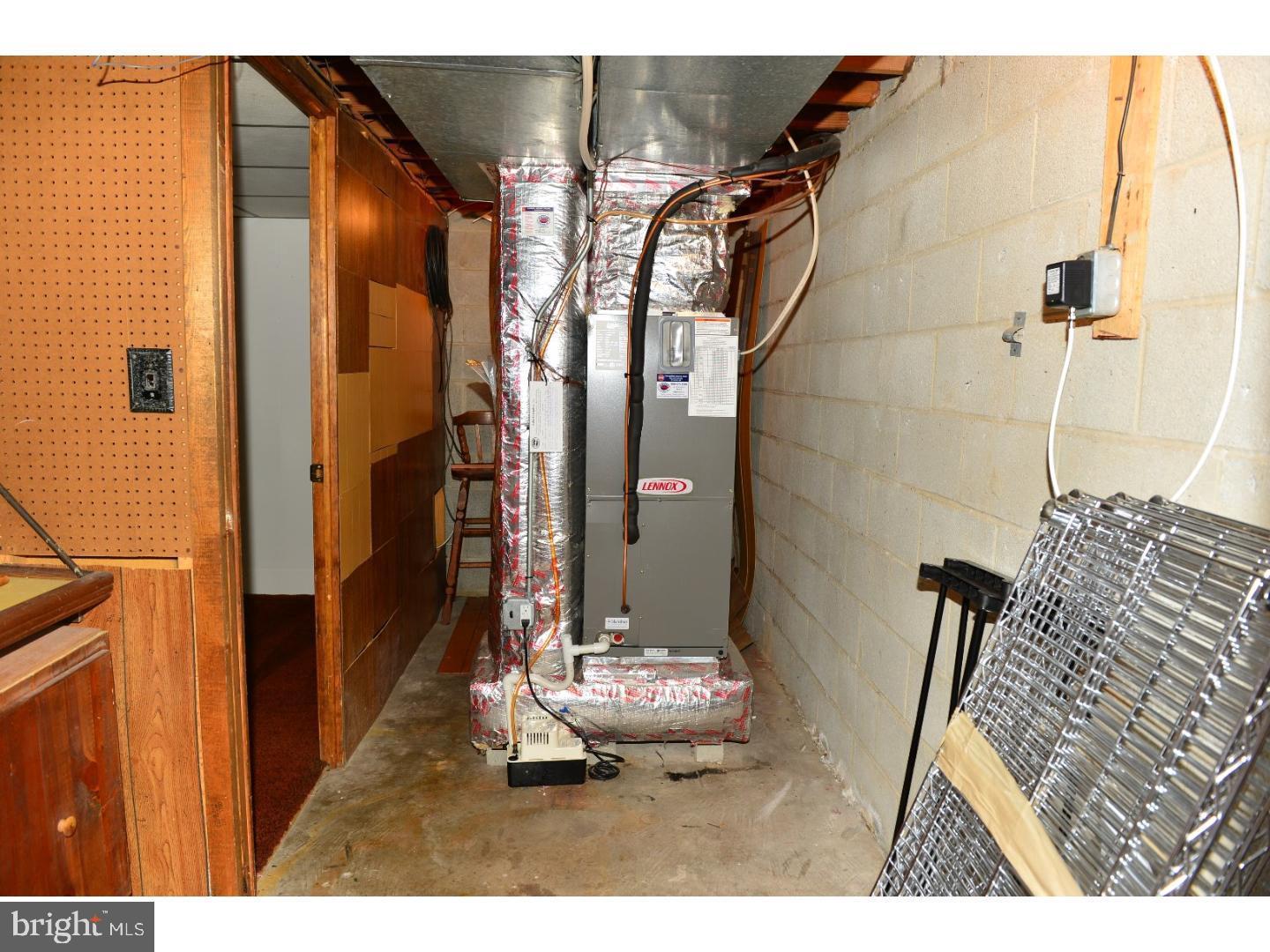 WHITPAIN HILLS - Residential