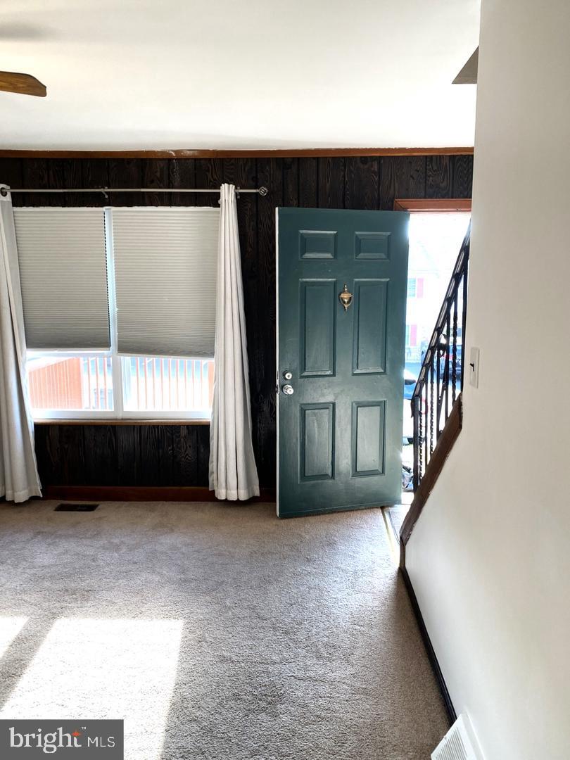 WHITPAIN HILLS - Residential