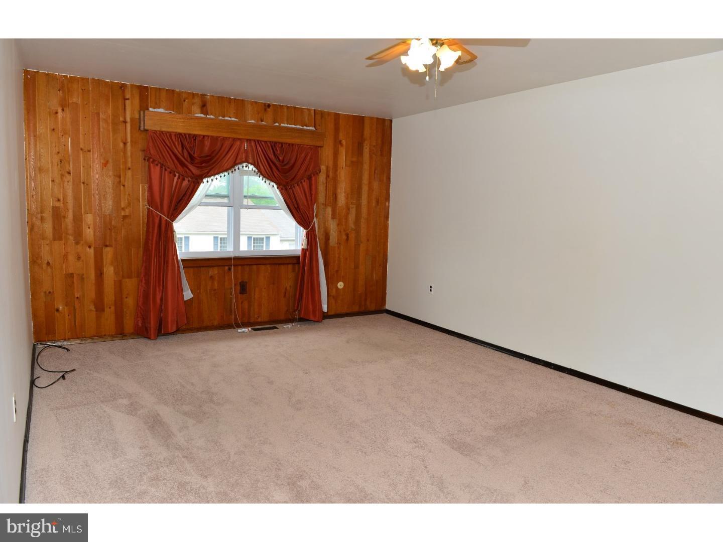 WHITPAIN HILLS - Residential