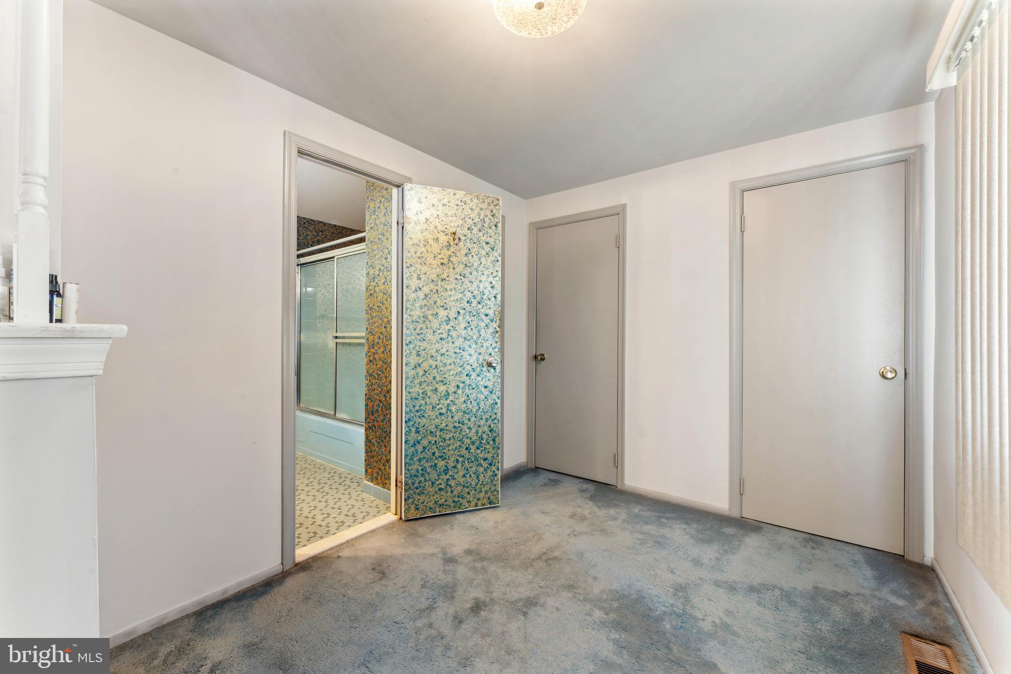 PHILADELPHIA (NORTHEAST) - Residential