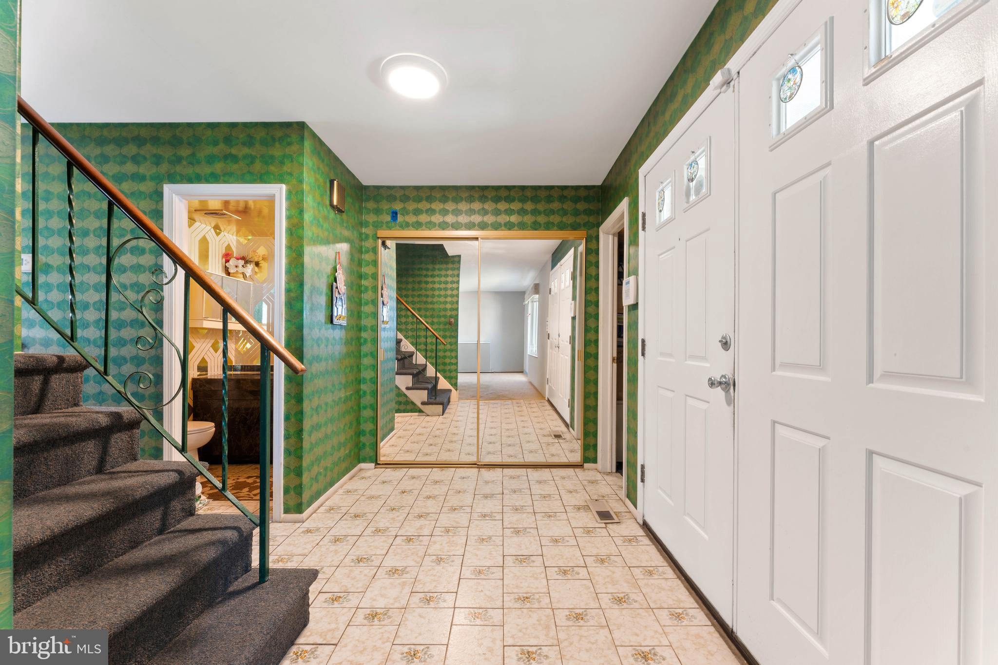 PHILADELPHIA (NORTHEAST) - Residential