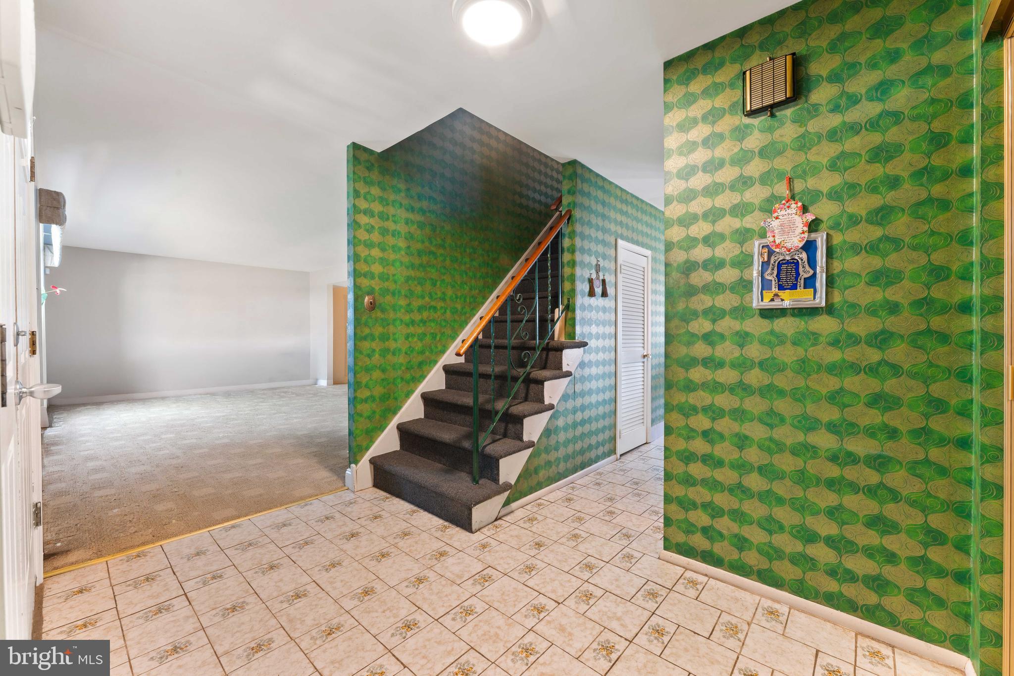 PHILADELPHIA (NORTHEAST) - Residential