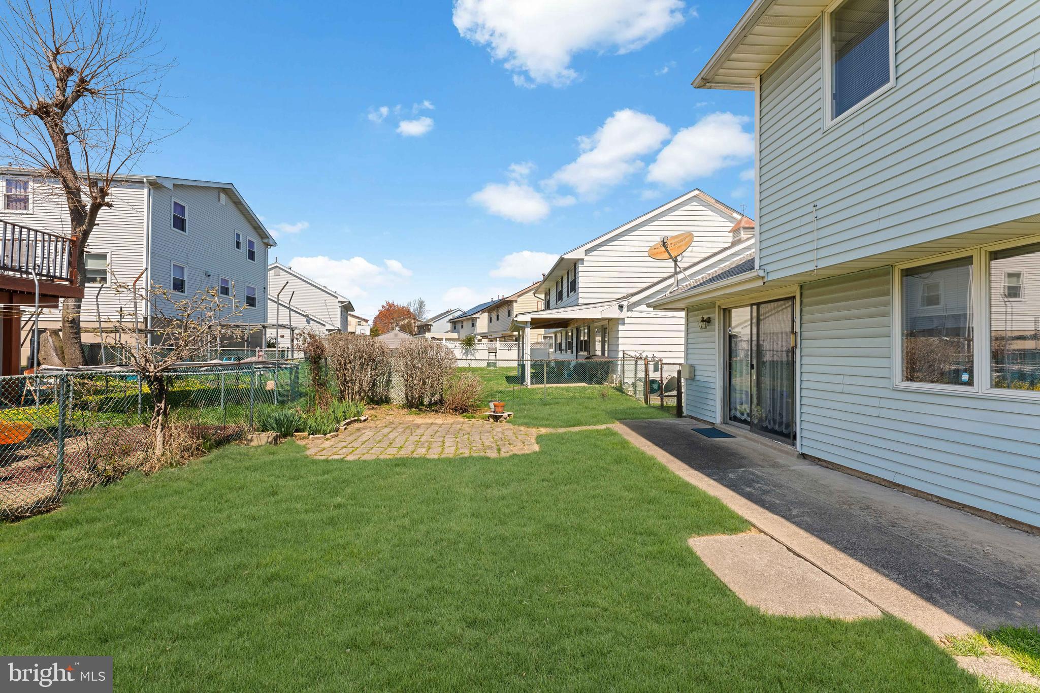 PHILADELPHIA (NORTHEAST) - Residential