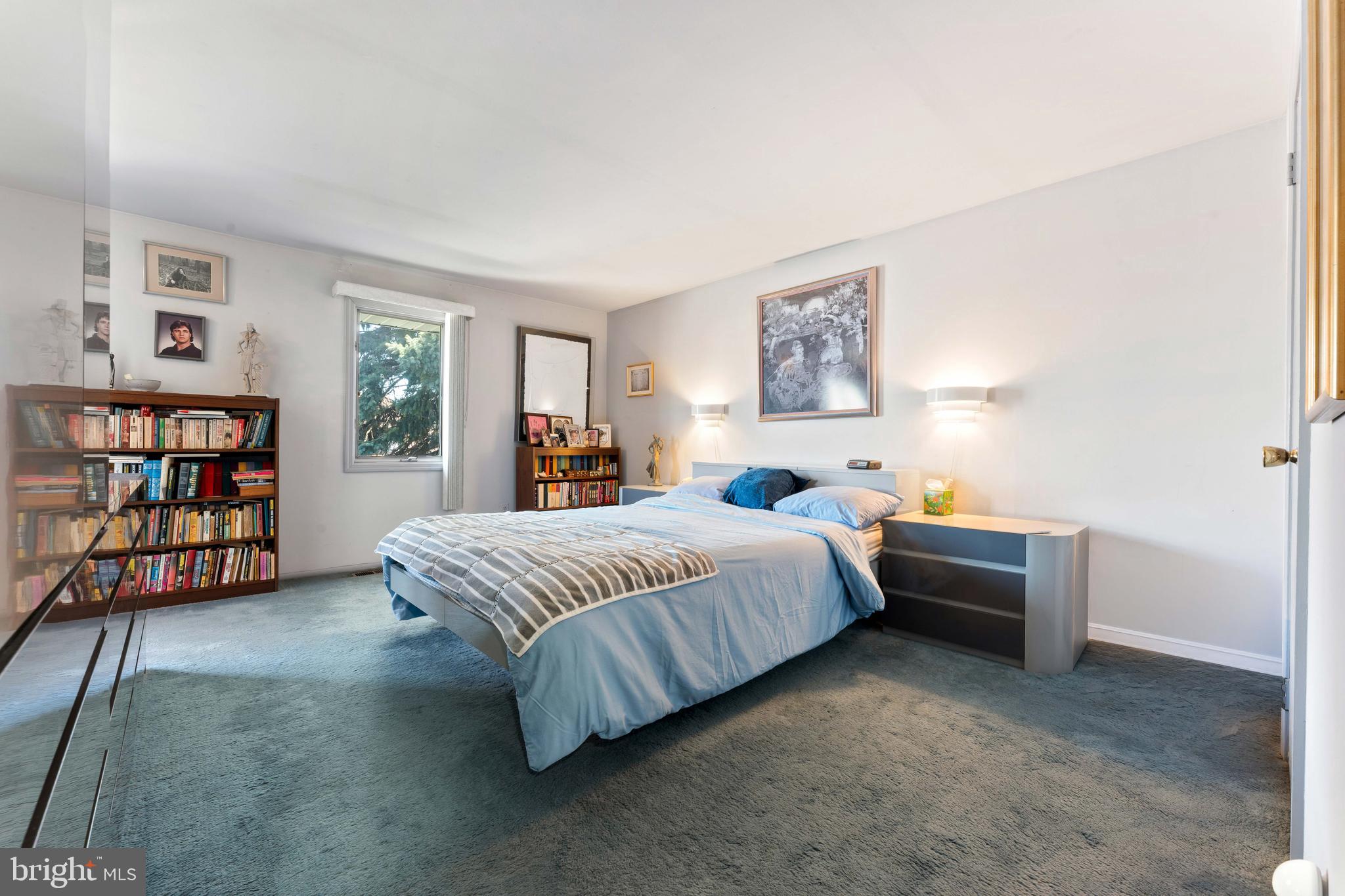 PHILADELPHIA (NORTHEAST) - Residential