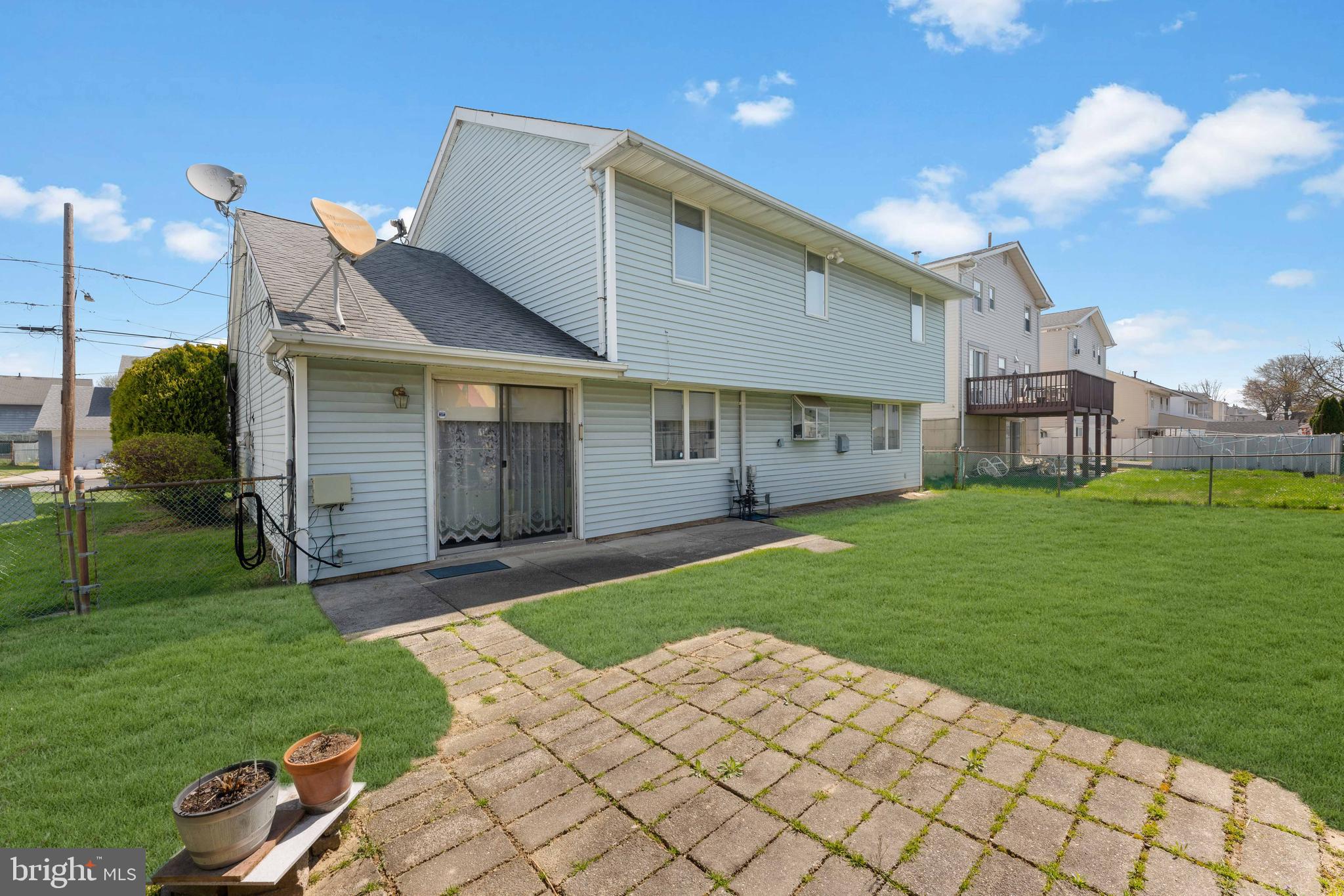 PHILADELPHIA (NORTHEAST) - Residential